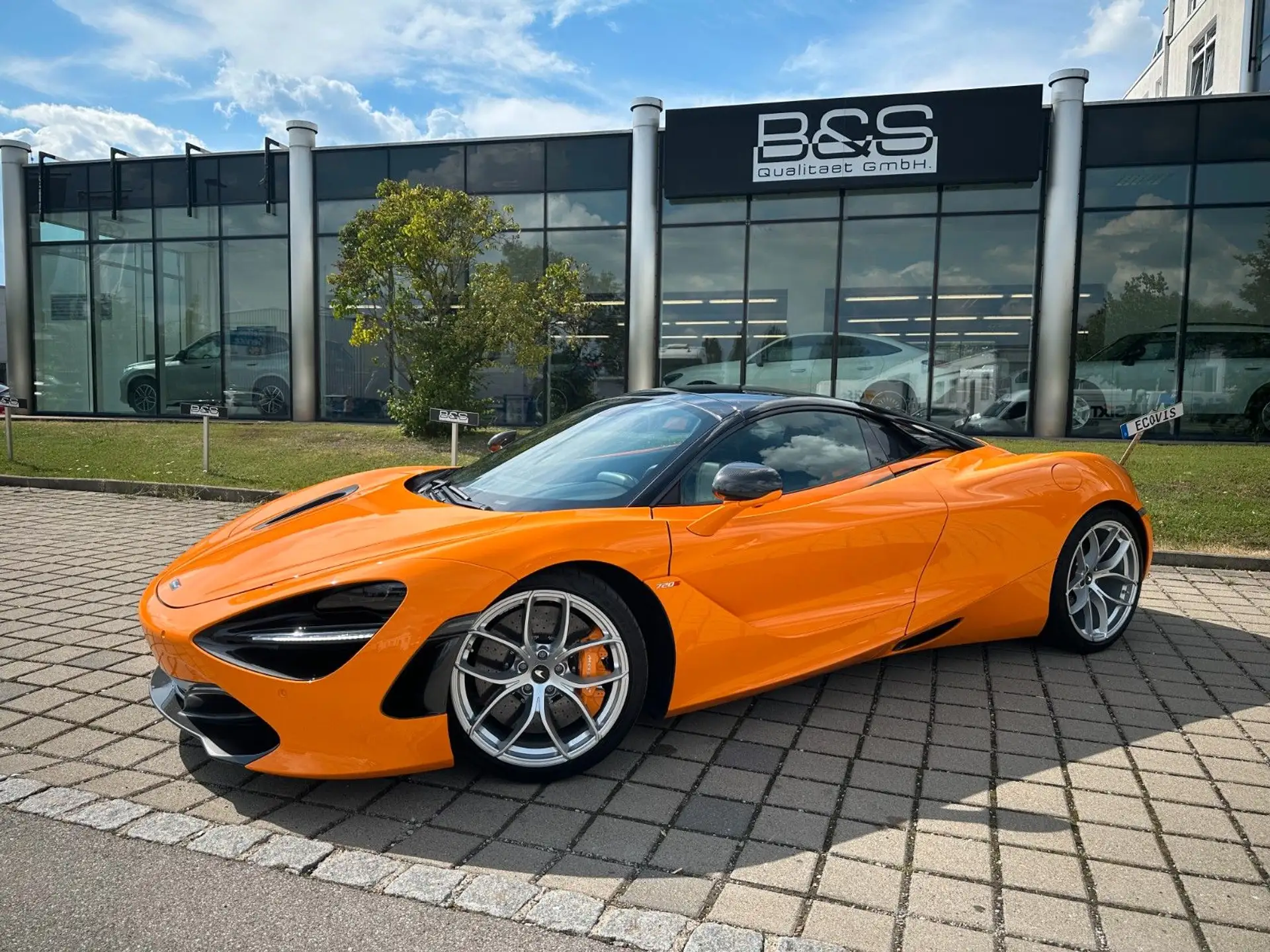 맥라렌 720S 720 Sport Spider 2023 주황 사진 4