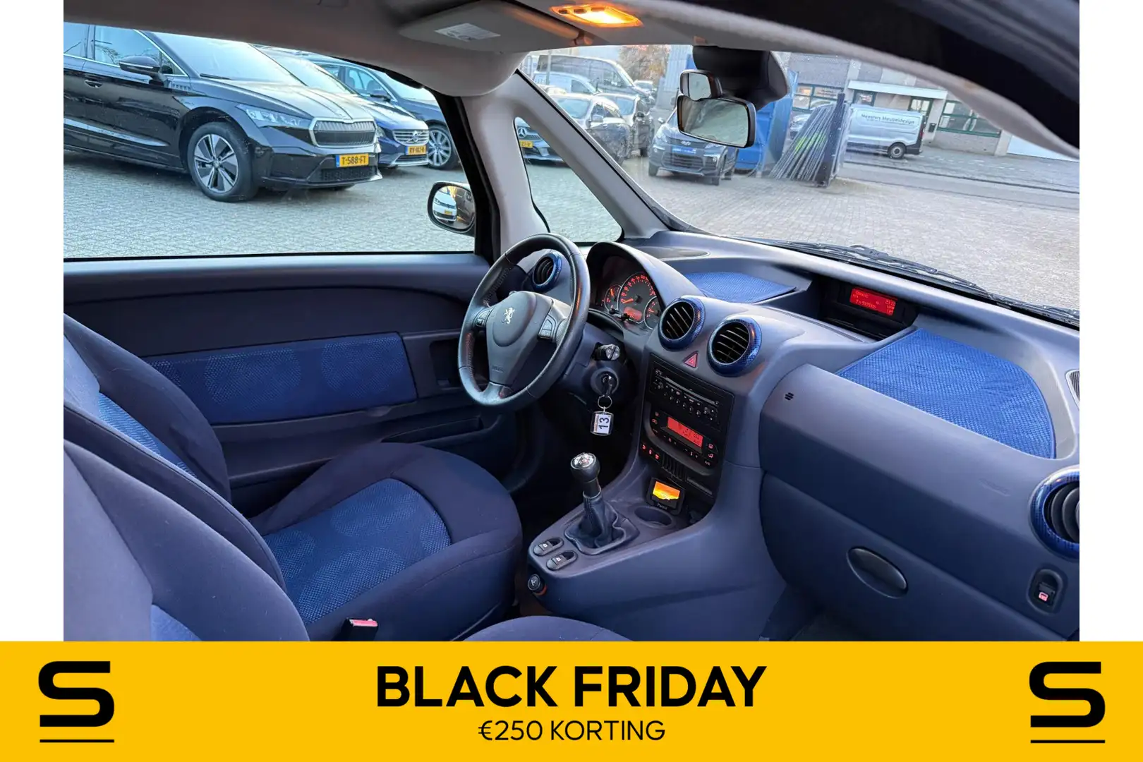 Peugeot 1007 1.4-16V Gentry|NAP|Airco|Trekhaak|E-deur Zwart - 2