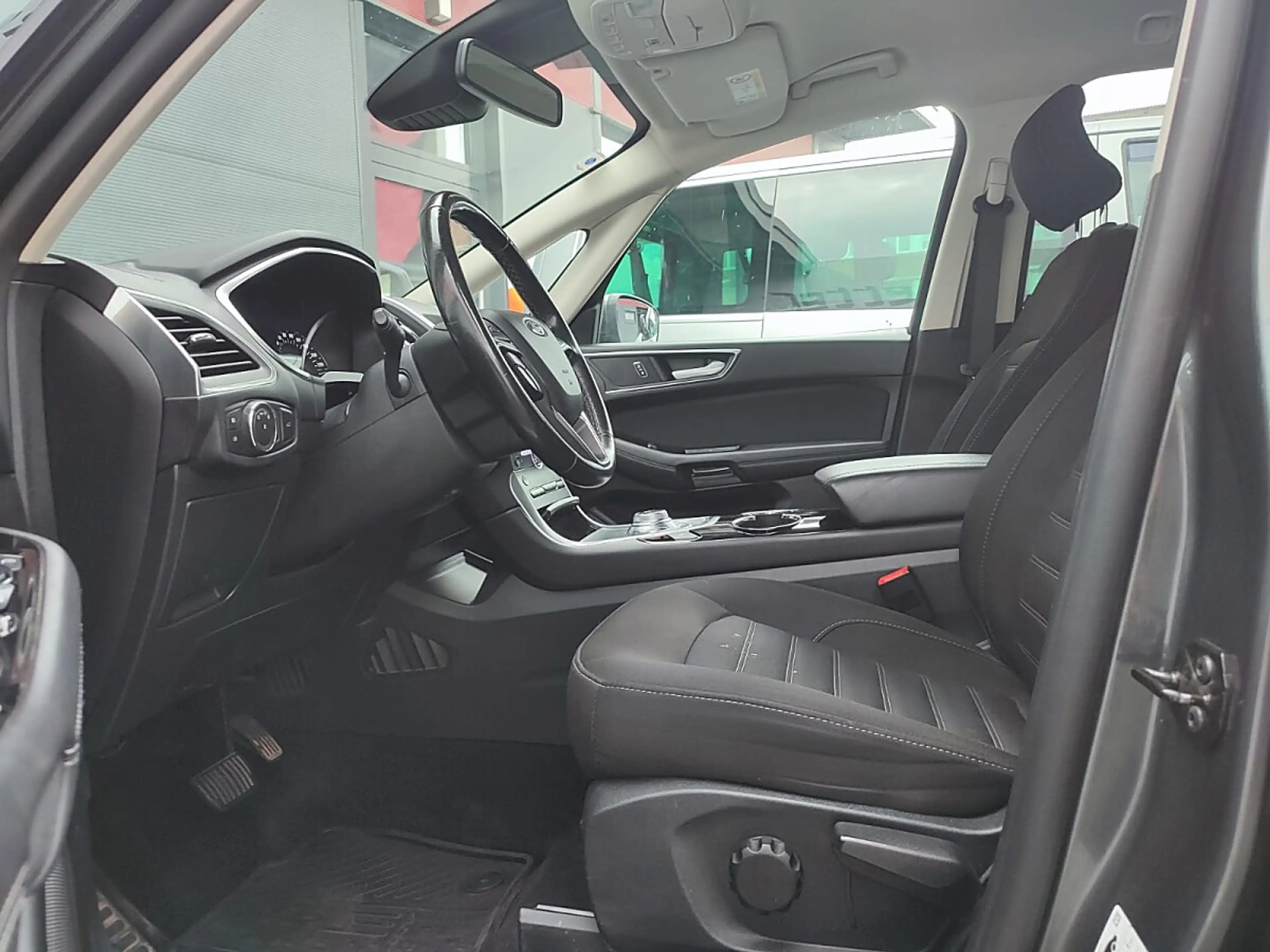 Ford Galaxy 2,0 EcoBlue Titanium 5stz. Aut. — photo 8