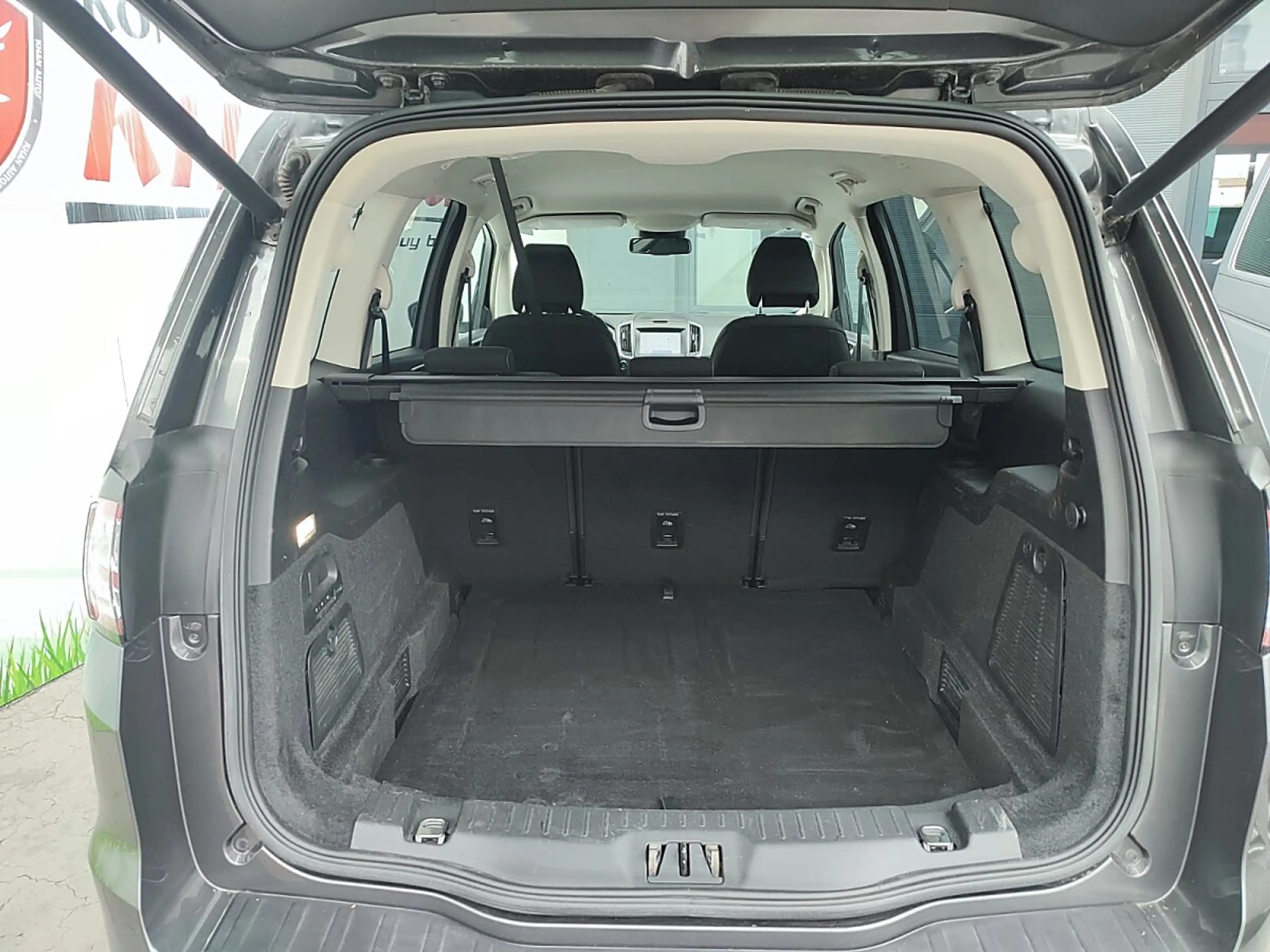 Ford Galaxy 2,0 EcoBlue Titanium 5stz. Aut. — photo 6