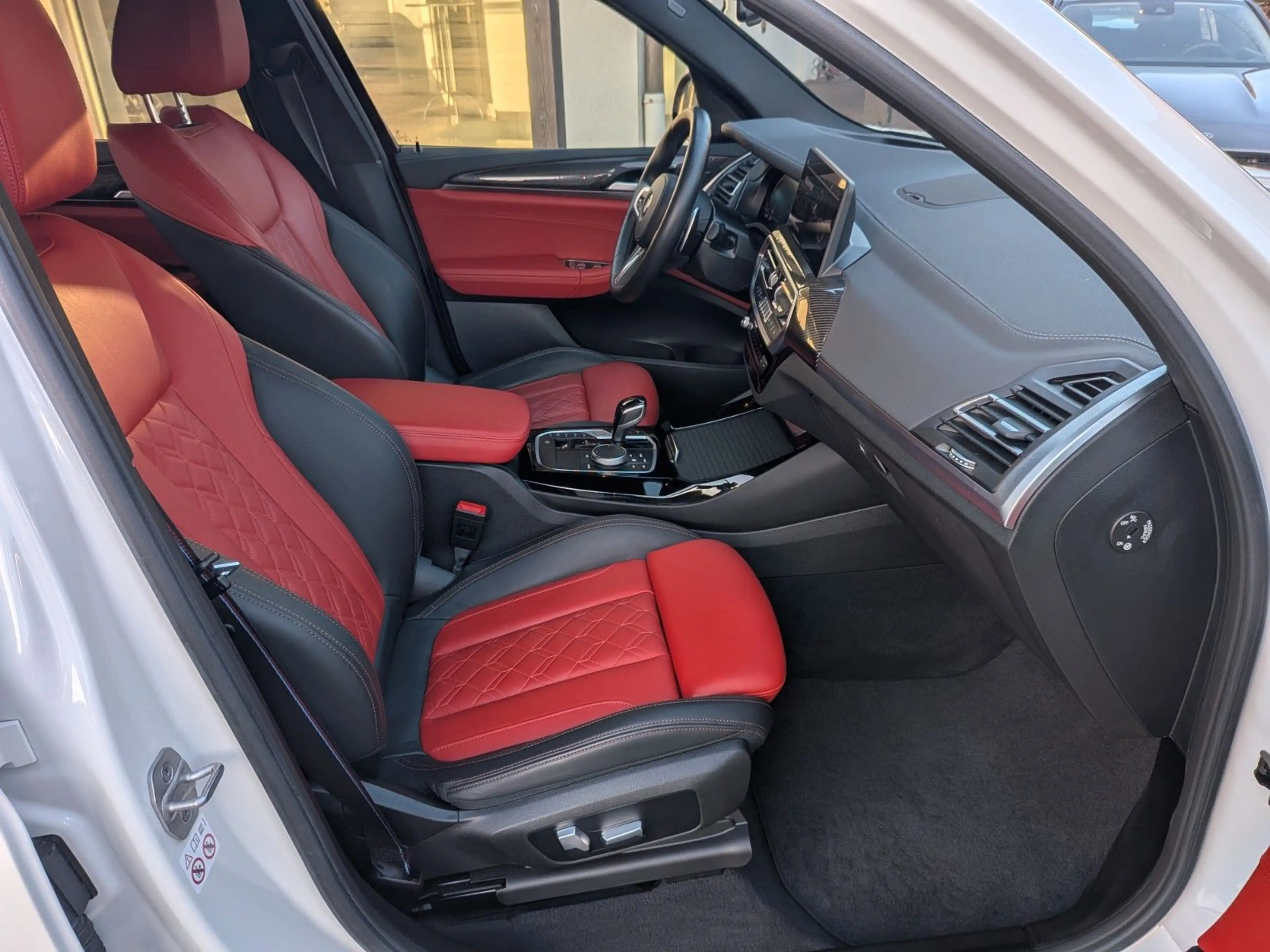 BMW X3 xDrive 30i M-Sportpaket *Standheiz*Anhängkupp — photo 12