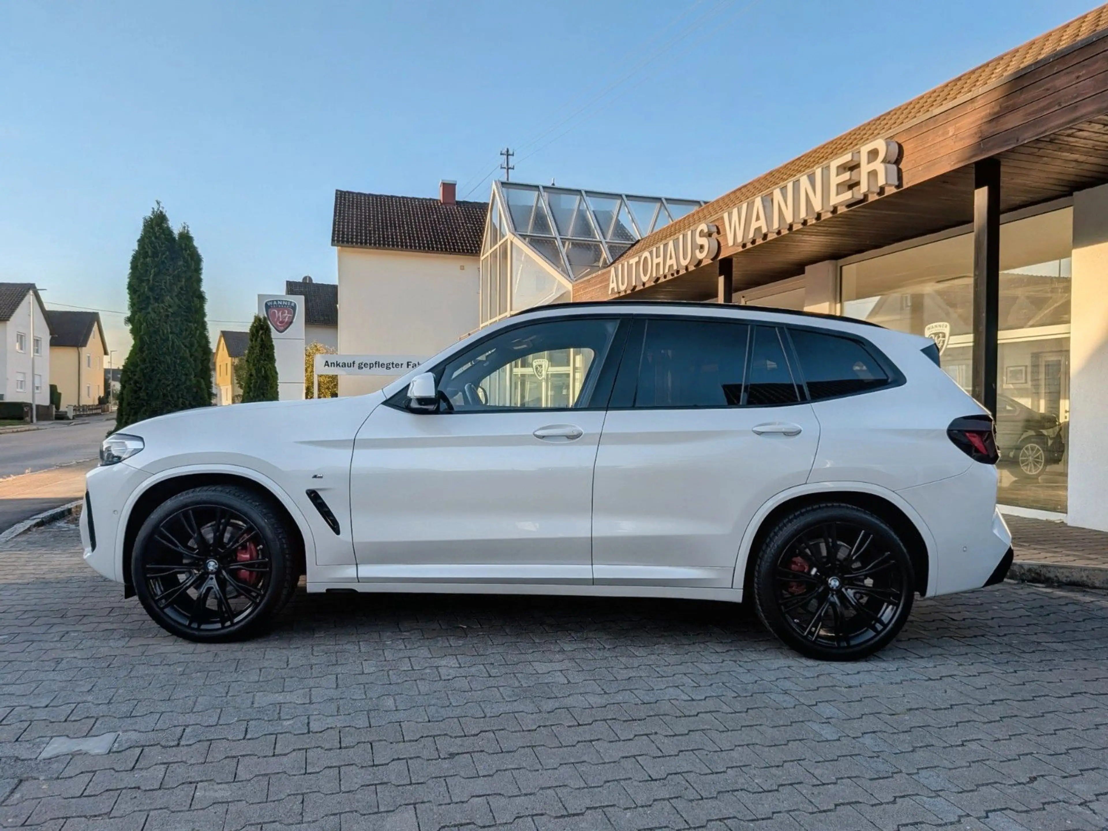 BMW X3 xDrive 30i M-Sportpaket *Standheiz*Anhängkupp — photo 3