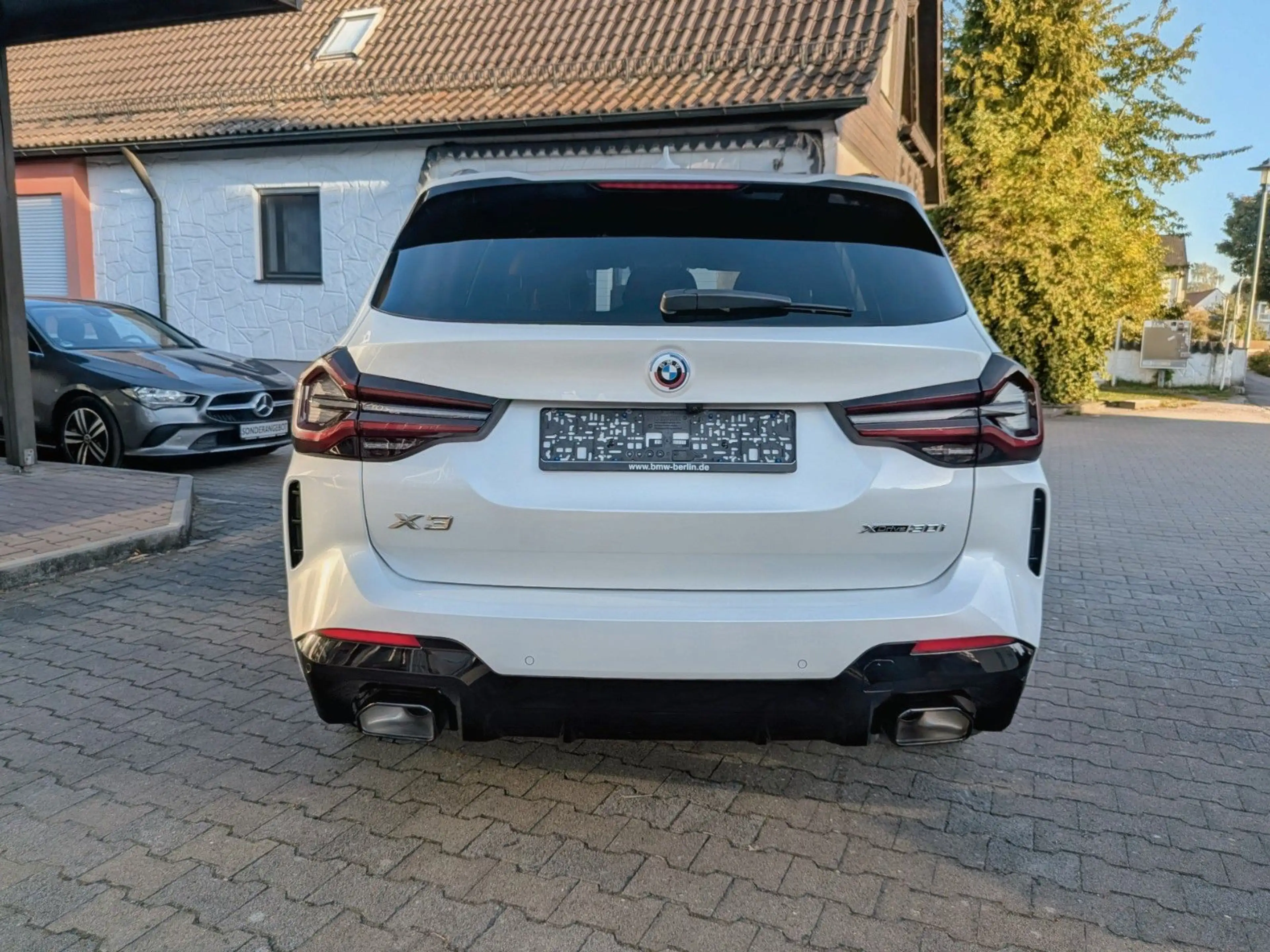 BMW X3 xDrive 30i M-Sportpaket *Standheiz*Anhängkupp — photo 9