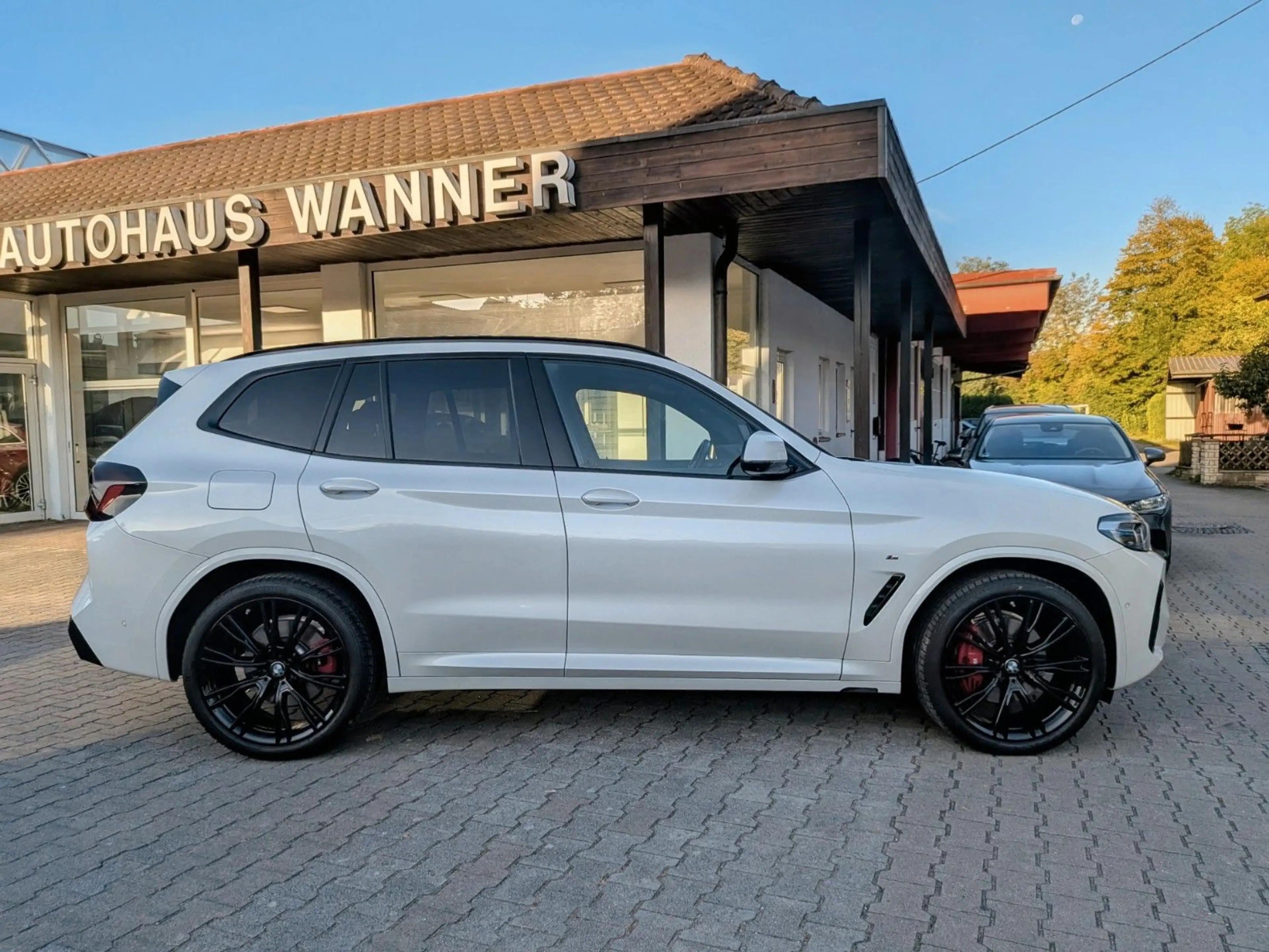 BMW X3 xDrive 30i M-Sportpaket *Standheiz*Anhängkupp — photo 2