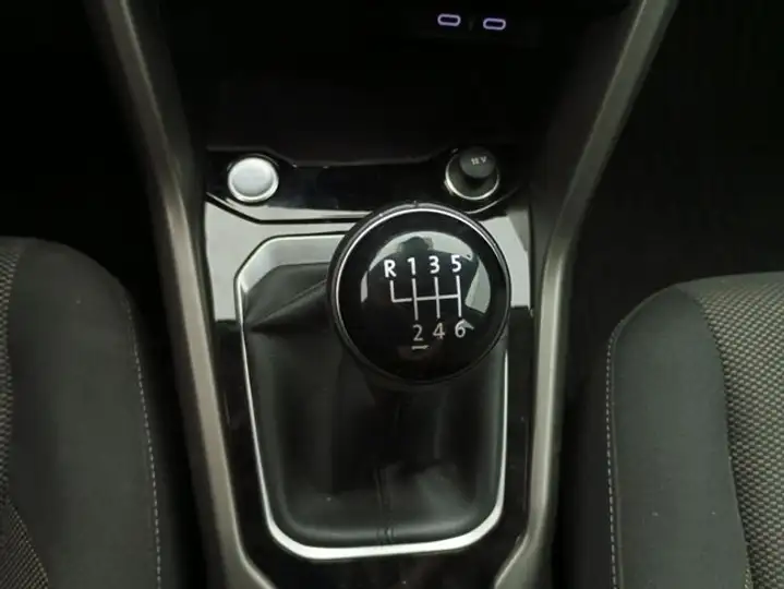 Volkswagen T-Roc Advance 1.5 TSI (2021) 2022, foto 14
