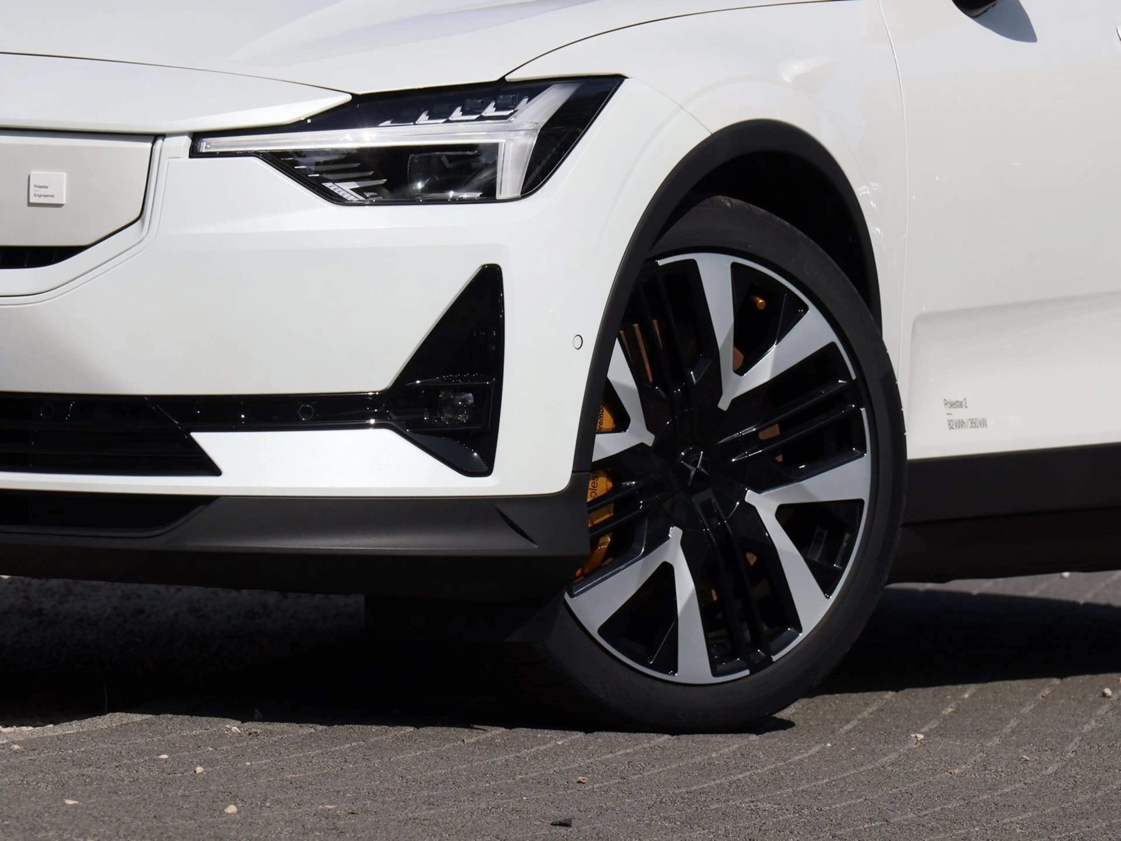 Polestar 2 Long Range Dual Performance Navi*PDC*LED — photo 2