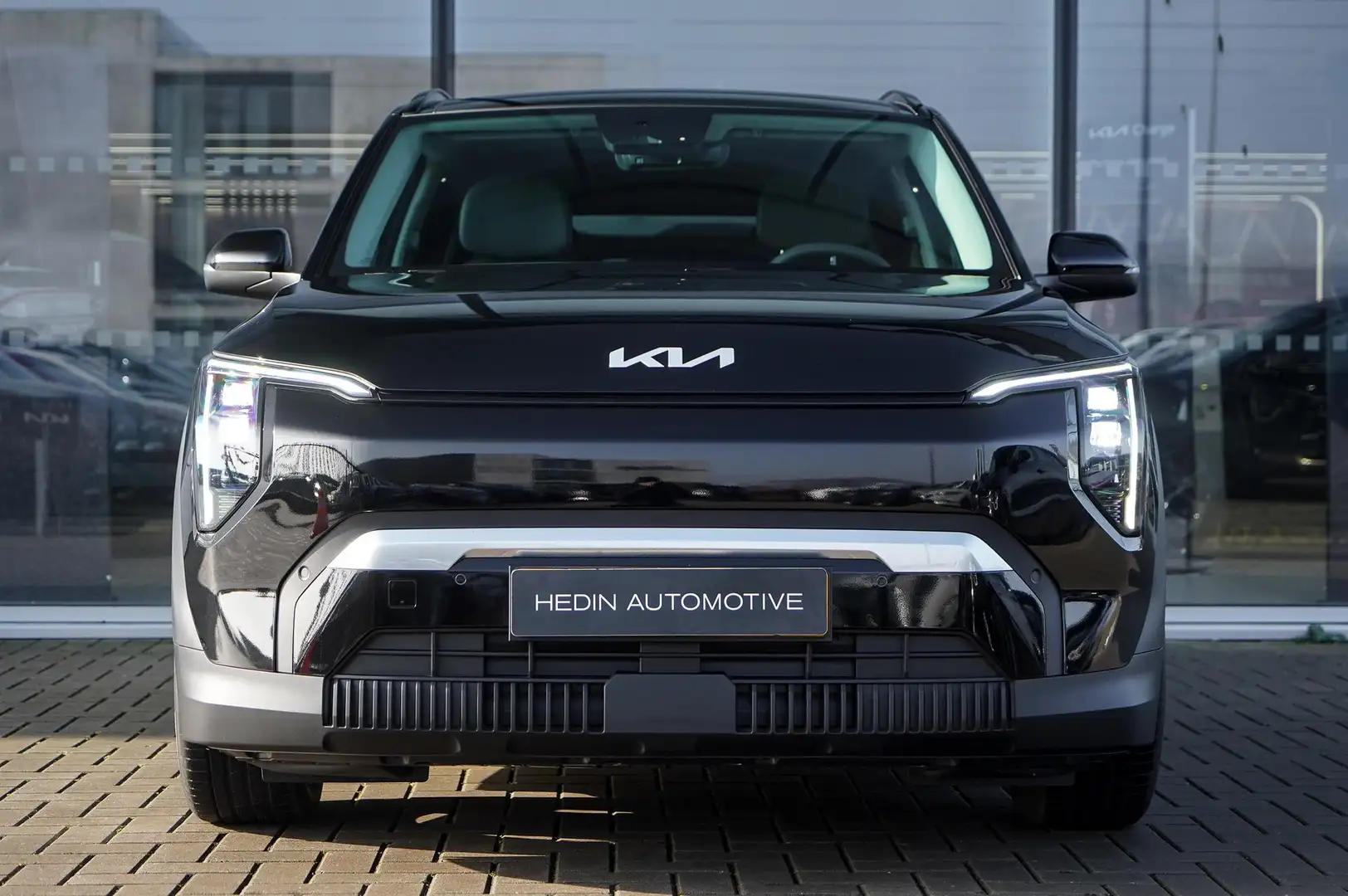 Kia EV3 Plus Advanced 58.3 kWh | Alleen beschikbaar voor p Zwart - 2