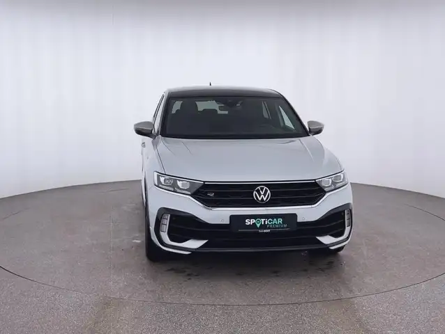Volkswagen T-Roc view 2