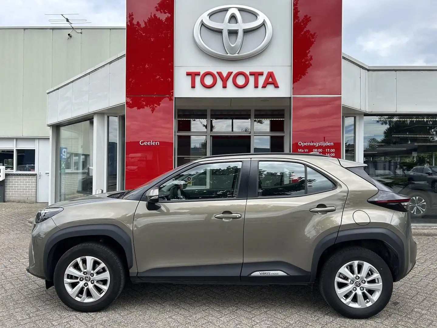 Toyota Yaris Cross 1.5 Hybrid Active,Apple carplay, Camera Groen - 2