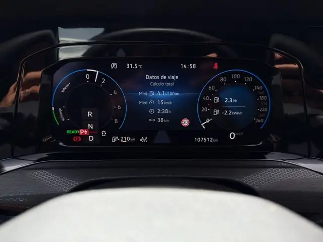 Volkswagen Golf view 12