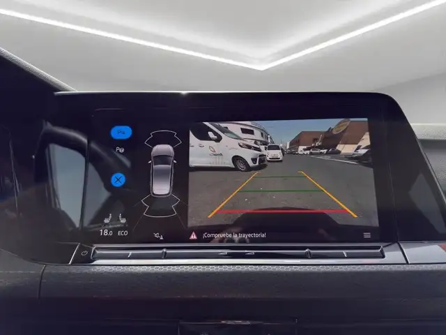 Volkswagen Golf view 13