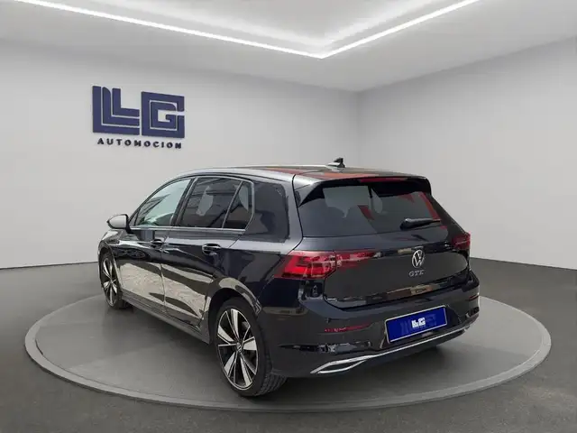 Volkswagen Golf view 8