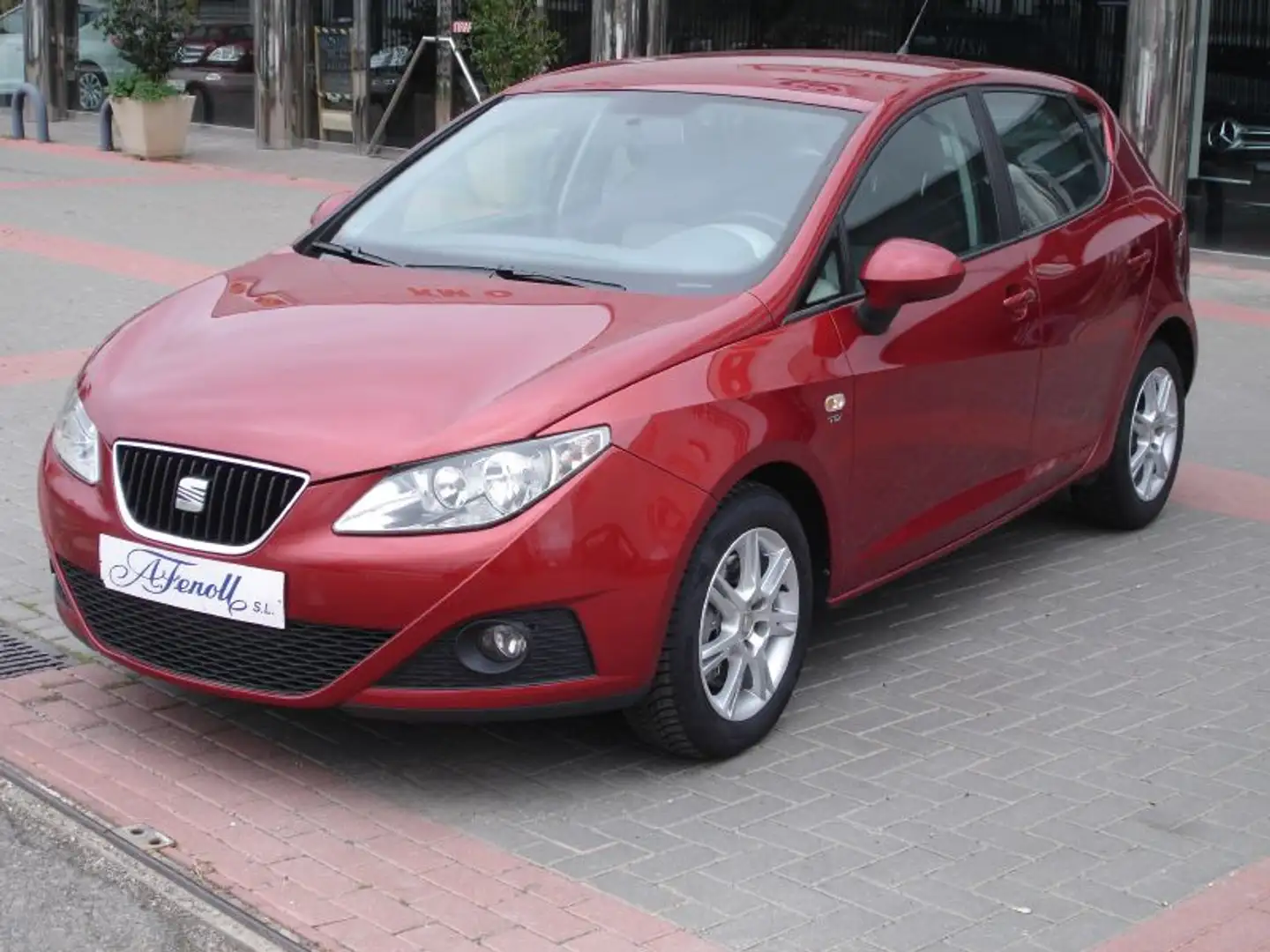 SEAT Ibiza 1.6TDI CR Style DPF 105 Rojo - 2
