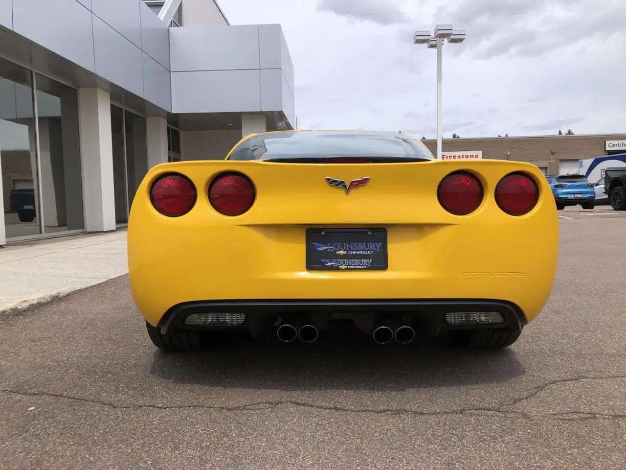 Chevrolet Corvette снимка Chevrolet Corvette