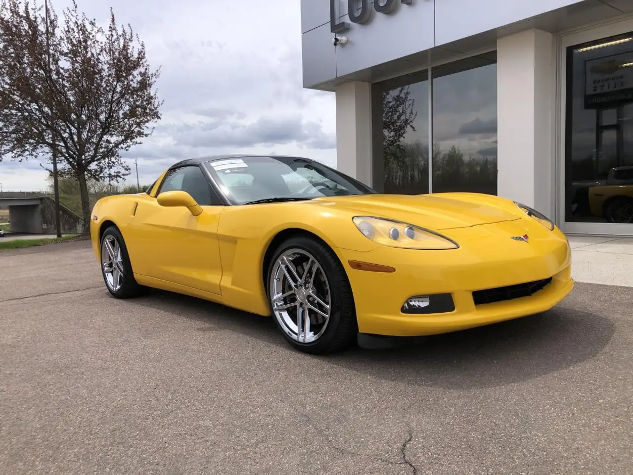 Chevrolet Corvette снимка Chevrolet Corvette