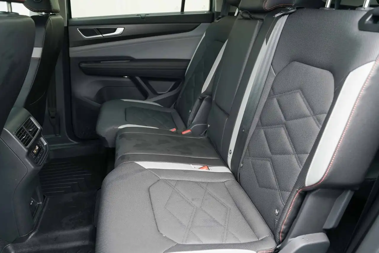 Volkswagen Atlas снимка Volkswagen Atlas