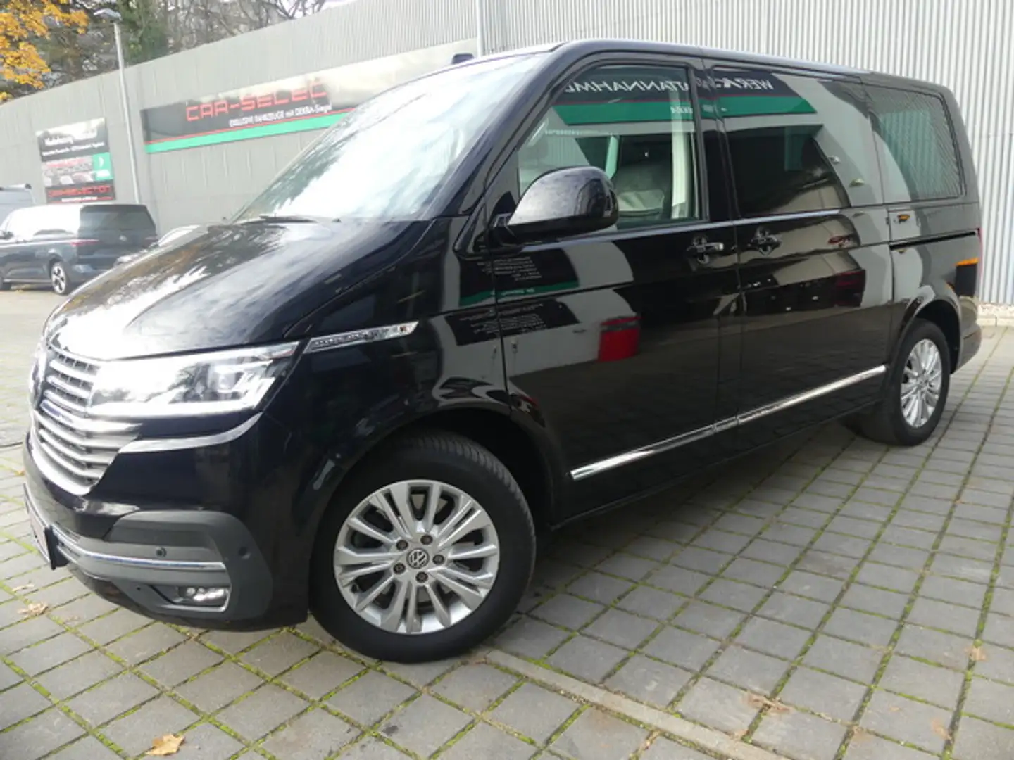 Volkswagen T6.1 Multivan 2.0TDi Highline 4Motion STHZ/KAM/AHK/LED Noir - 2