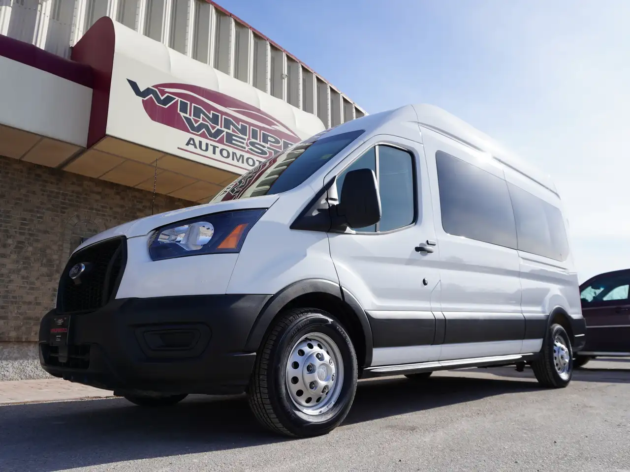 Ford Transit Passenger Wagon снимка Ford Transit Passenger Wagon