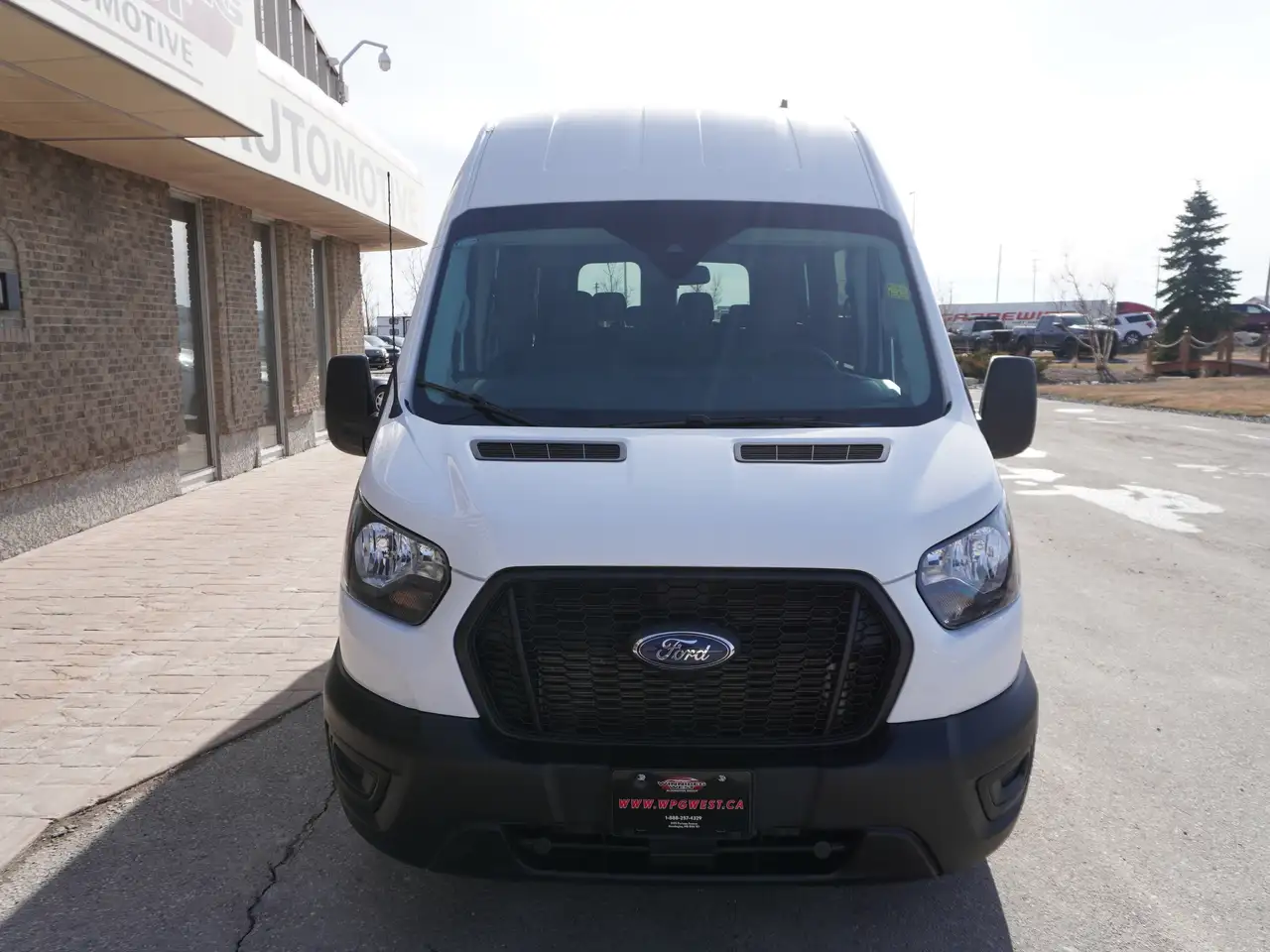 Ford Transit Passenger Wagon снимка Ford Transit Passenger Wagon