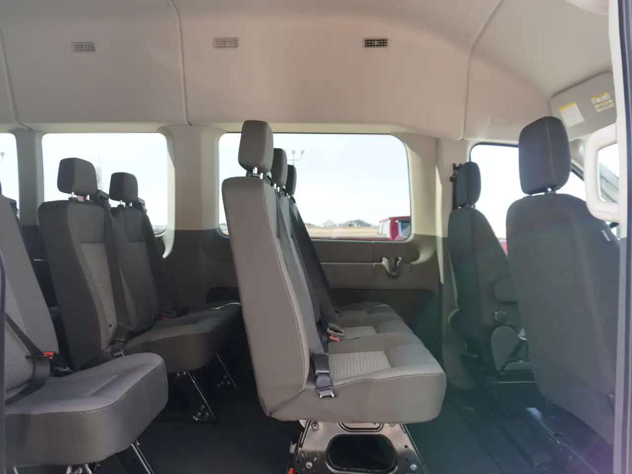 Ford Transit Passenger Wagon снимка Ford Transit Passenger Wagon