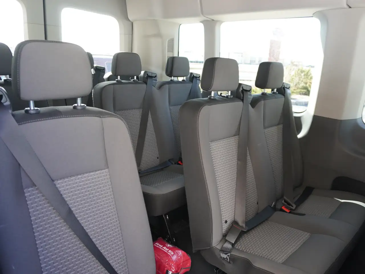 Ford Transit Passenger Wagon снимка Ford Transit Passenger Wagon