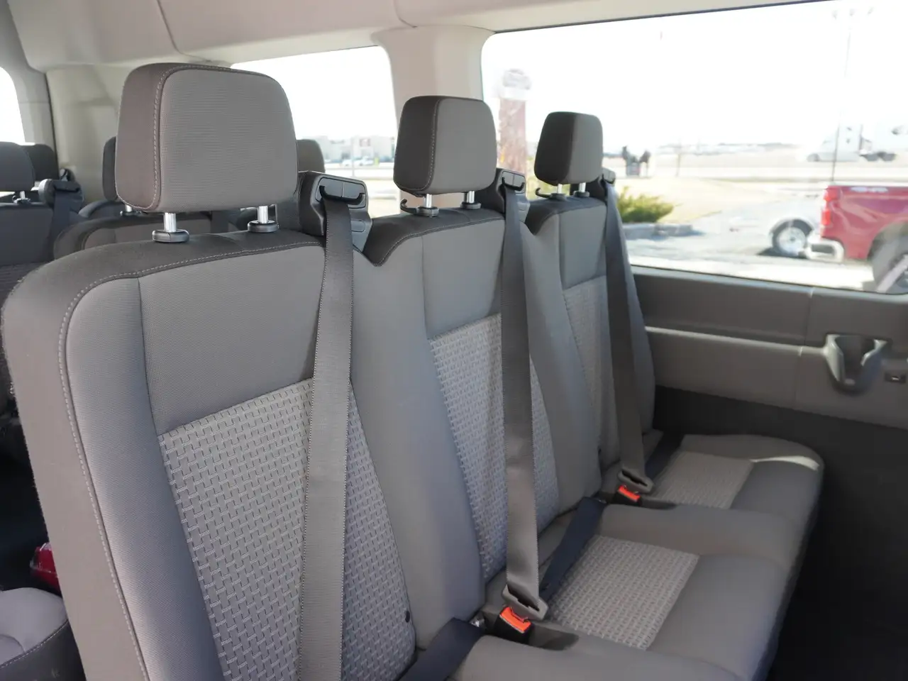 Ford Transit Passenger Wagon снимка Ford Transit Passenger Wagon