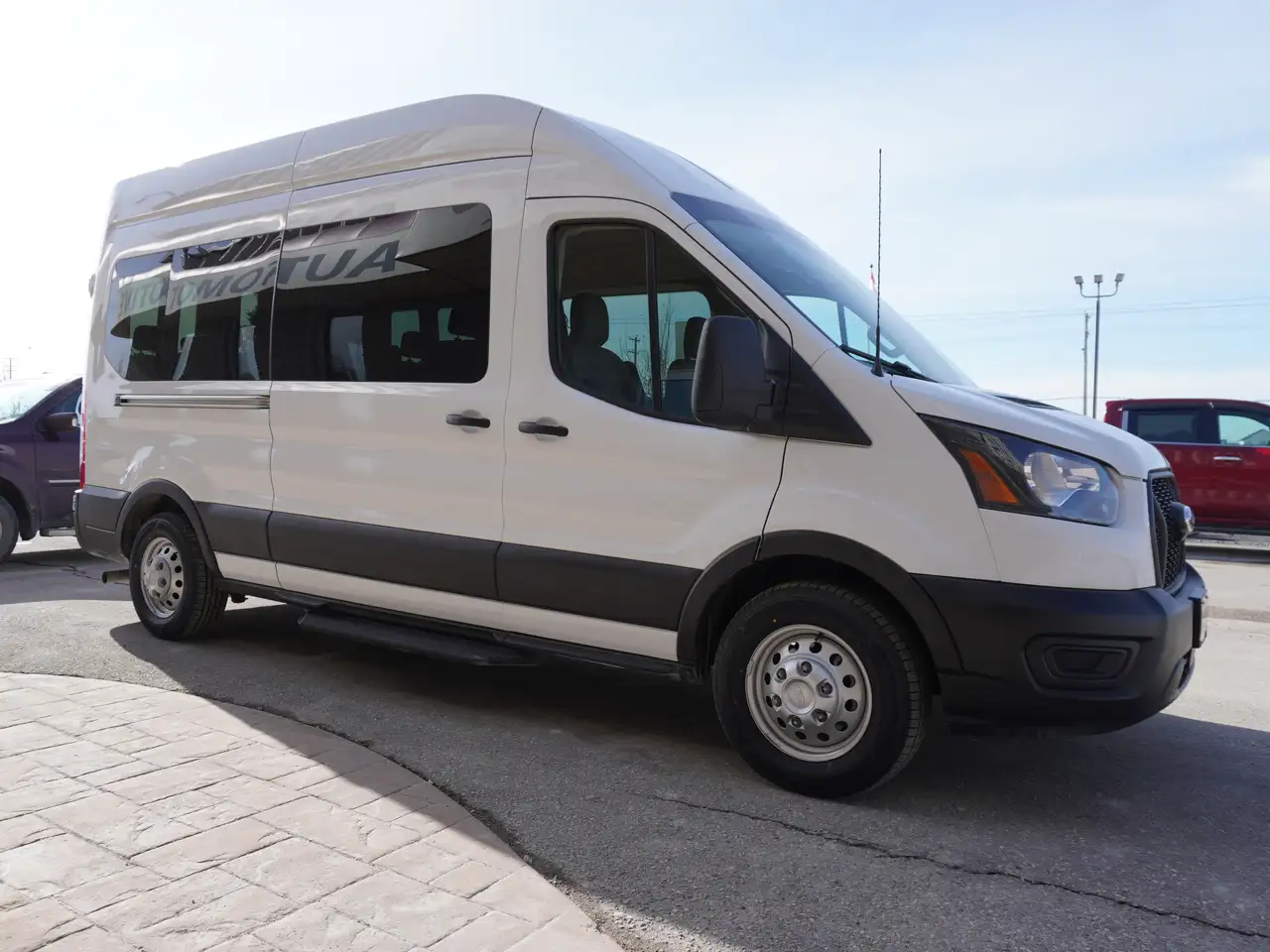 Ford Transit Passenger Wagon снимка Ford Transit Passenger Wagon