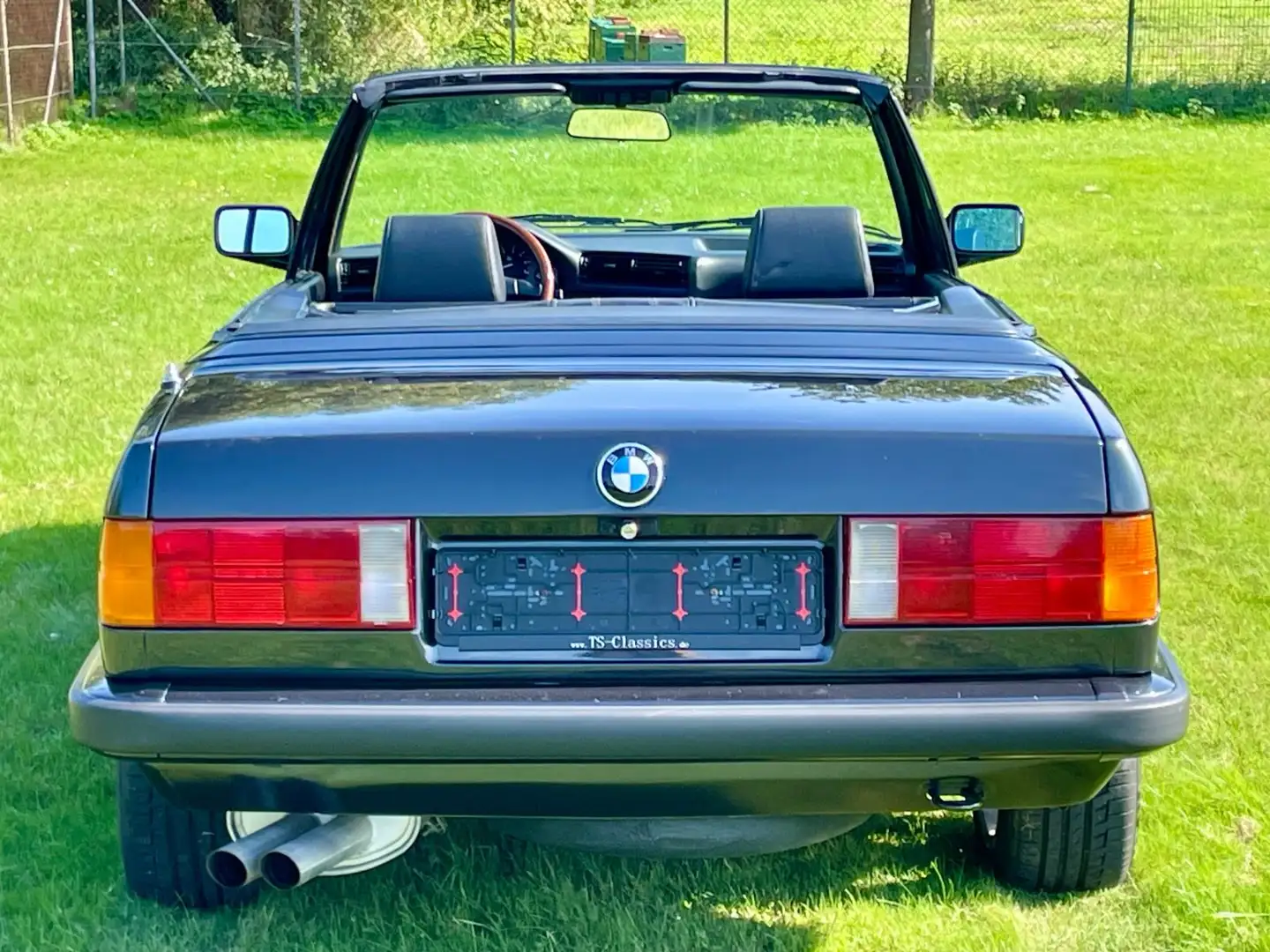 BMW 325 i Cabrio 3.Hd.org.128tkm Topzustand H-Kennz. Schwarz - 2