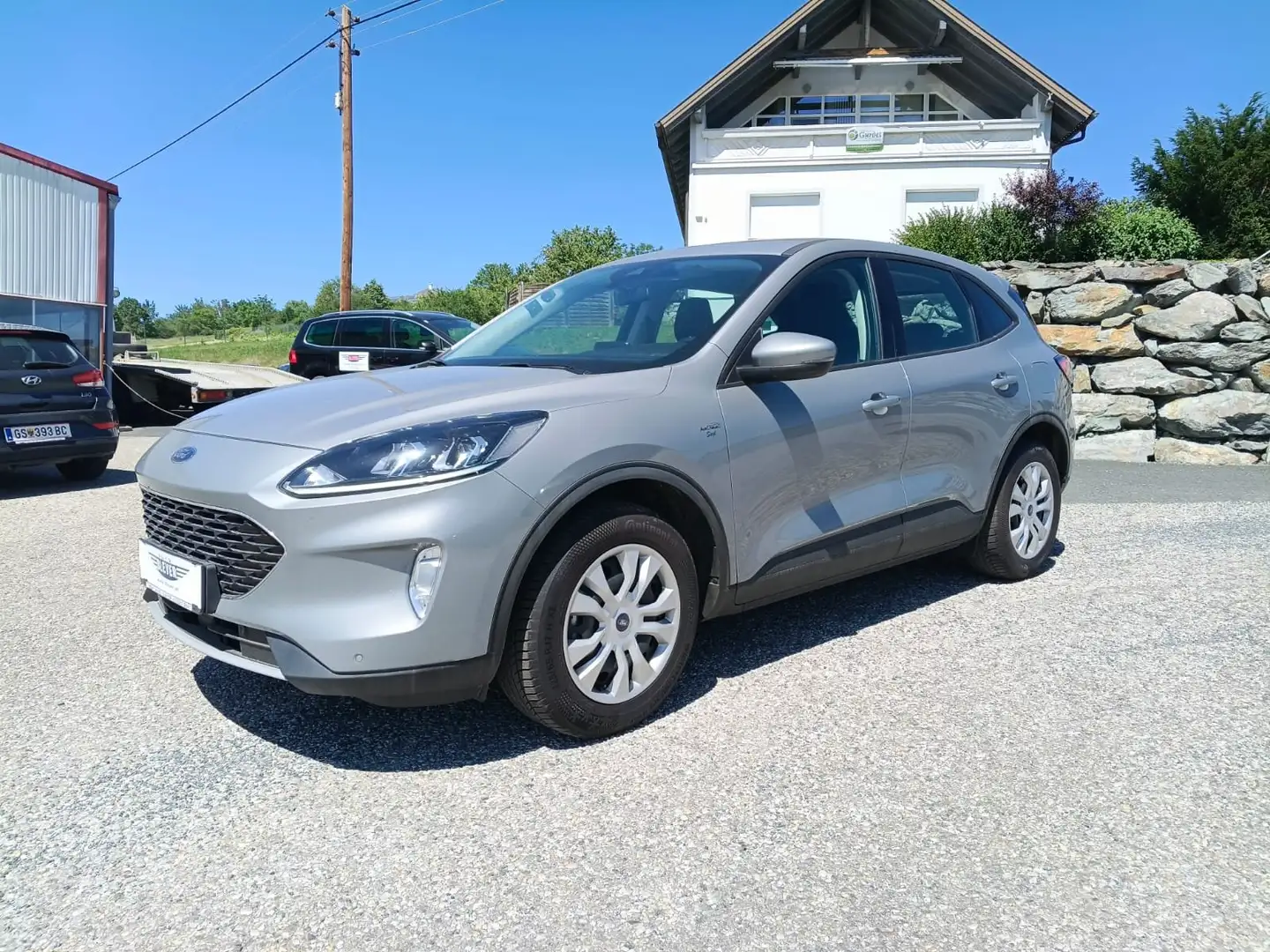 Ford Kuga Kuga 1,5 EcoBlue Cool Grau - 1