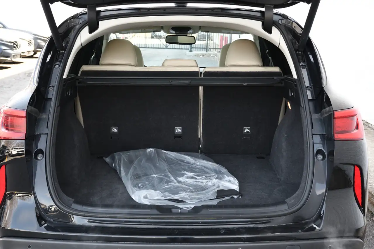 Infiniti QX50 снимка Infiniti QX50