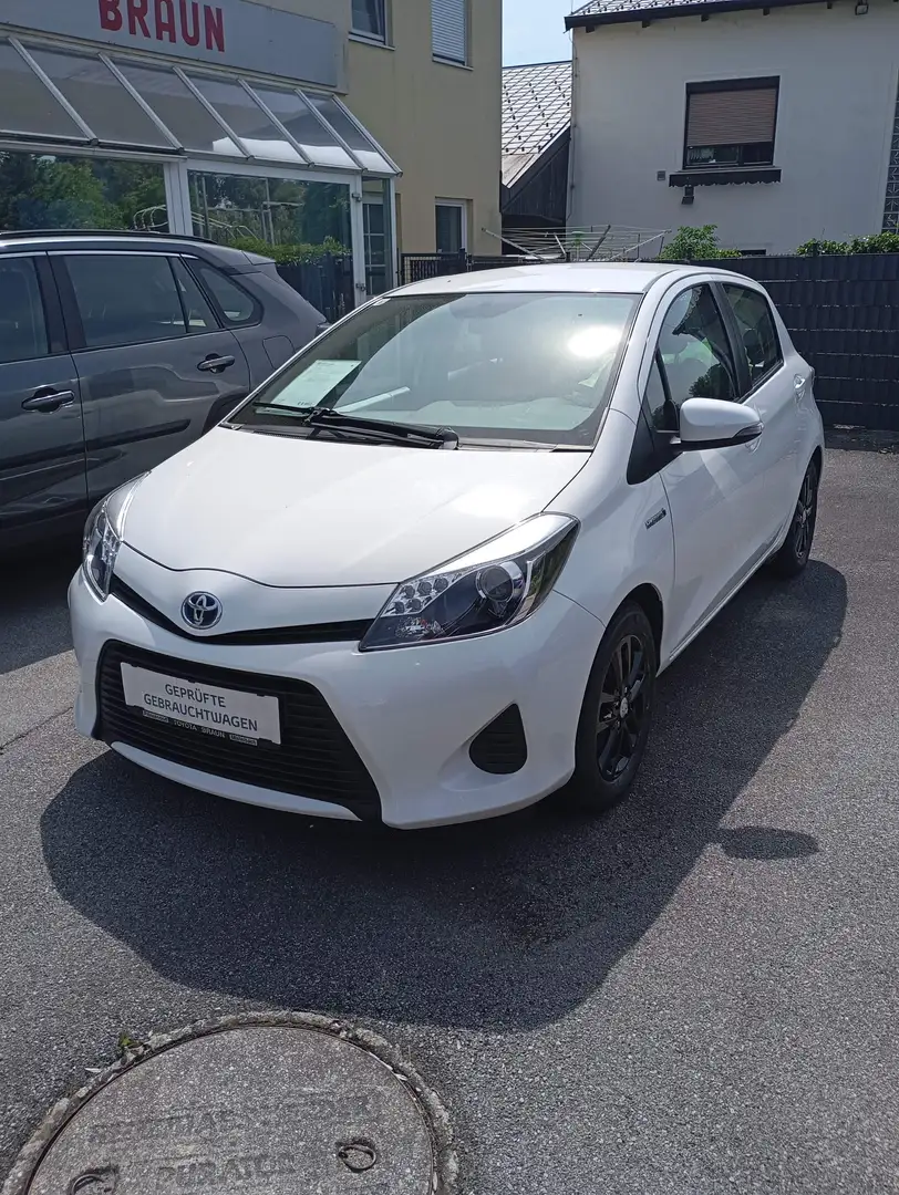 Toyota Yaris Hybrid Active Weiß - 1