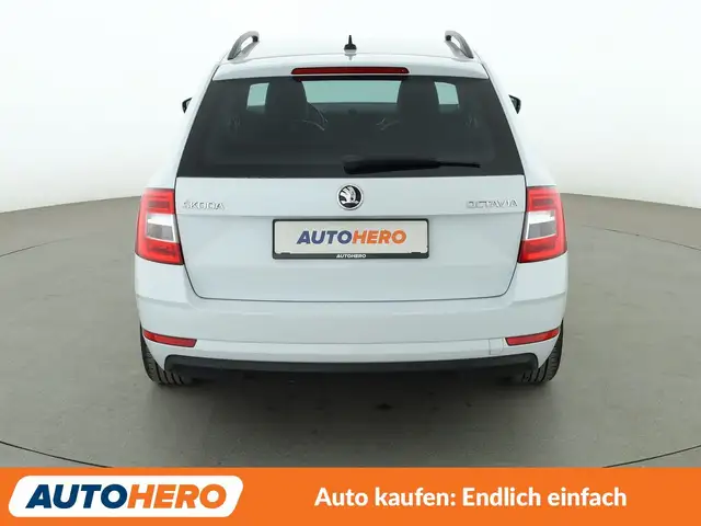Skoda Octavia view 5