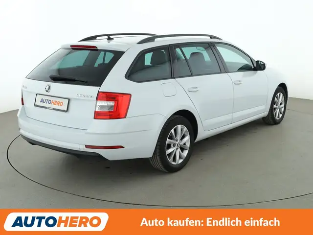Skoda Octavia view 6