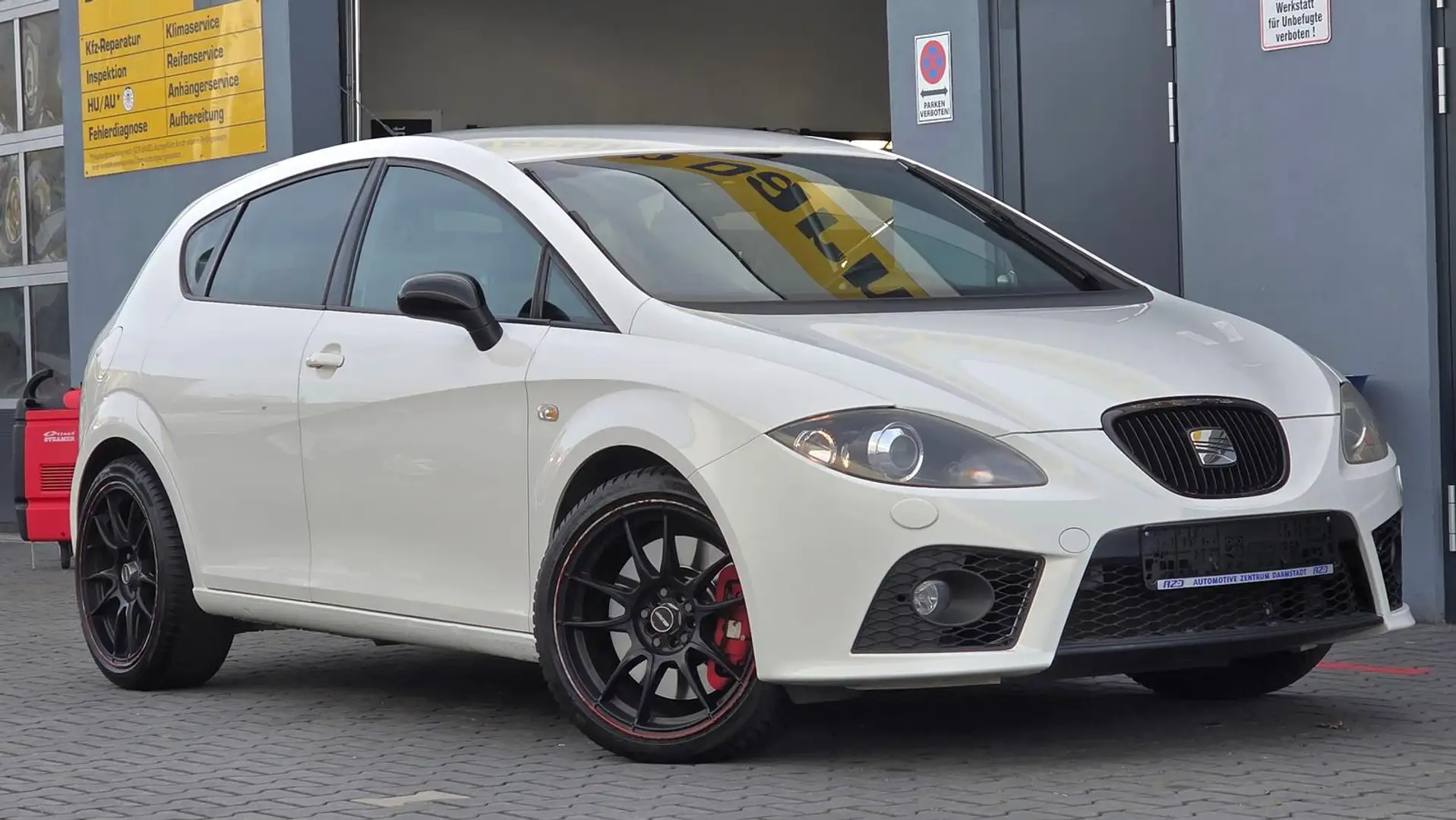 SEAT Leon Cupra 2.0 TFSI GRA XENON SPORT KLIMA-AUTO - 2