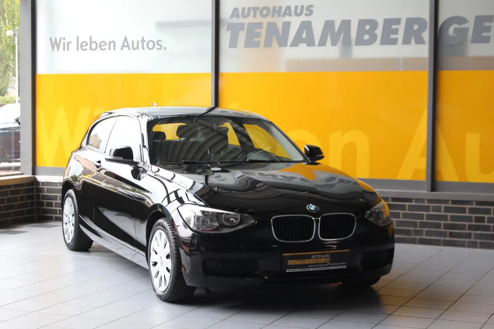 BMW 116 1 Lim. 3-trg. 116i  Bluetooth PDC Allwetter Schwarz - 2