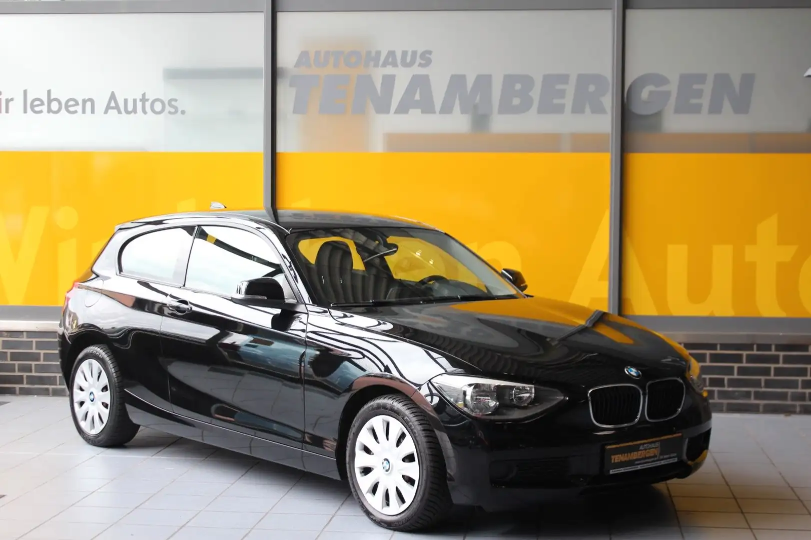 BMW 116 1 Lim. 3-trg. 116i  Bluetooth PDC Allwetter Schwarz - 1