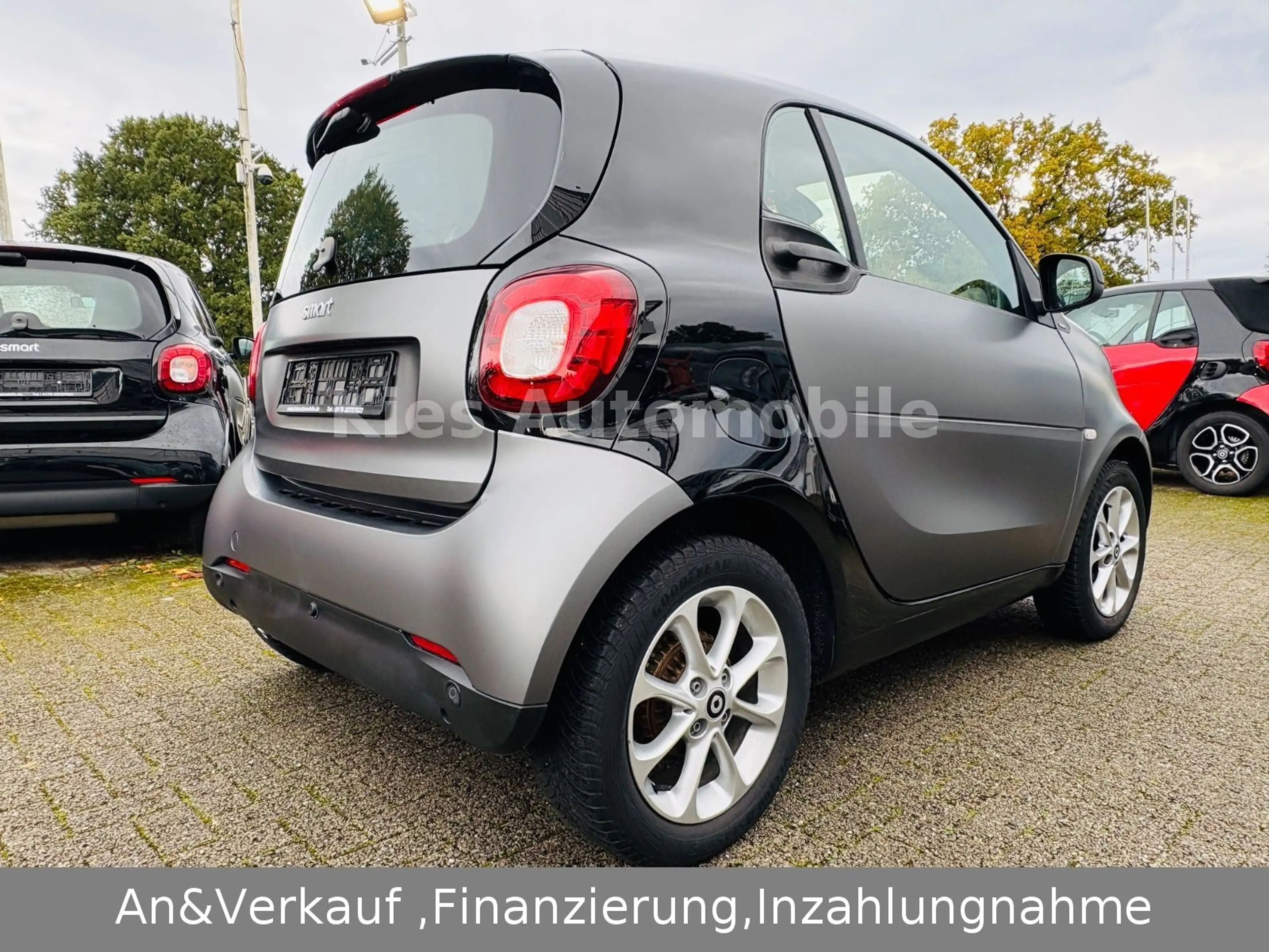smart forTwo Passion 90Ps AUTOM/NAVI/KAM/PANO/SITZH — photo 6