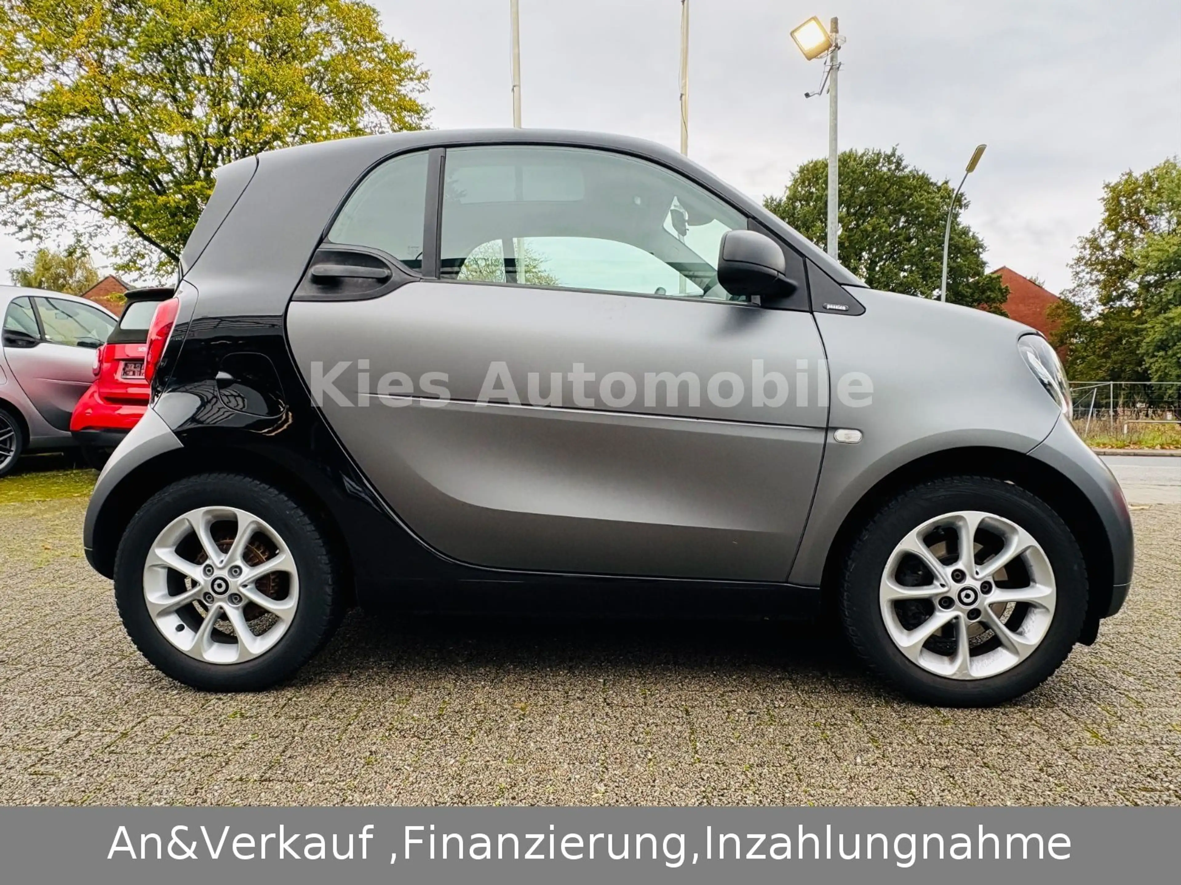 smart forTwo Passion 90Ps AUTOM/NAVI/KAM/PANO/SITZH — photo 7