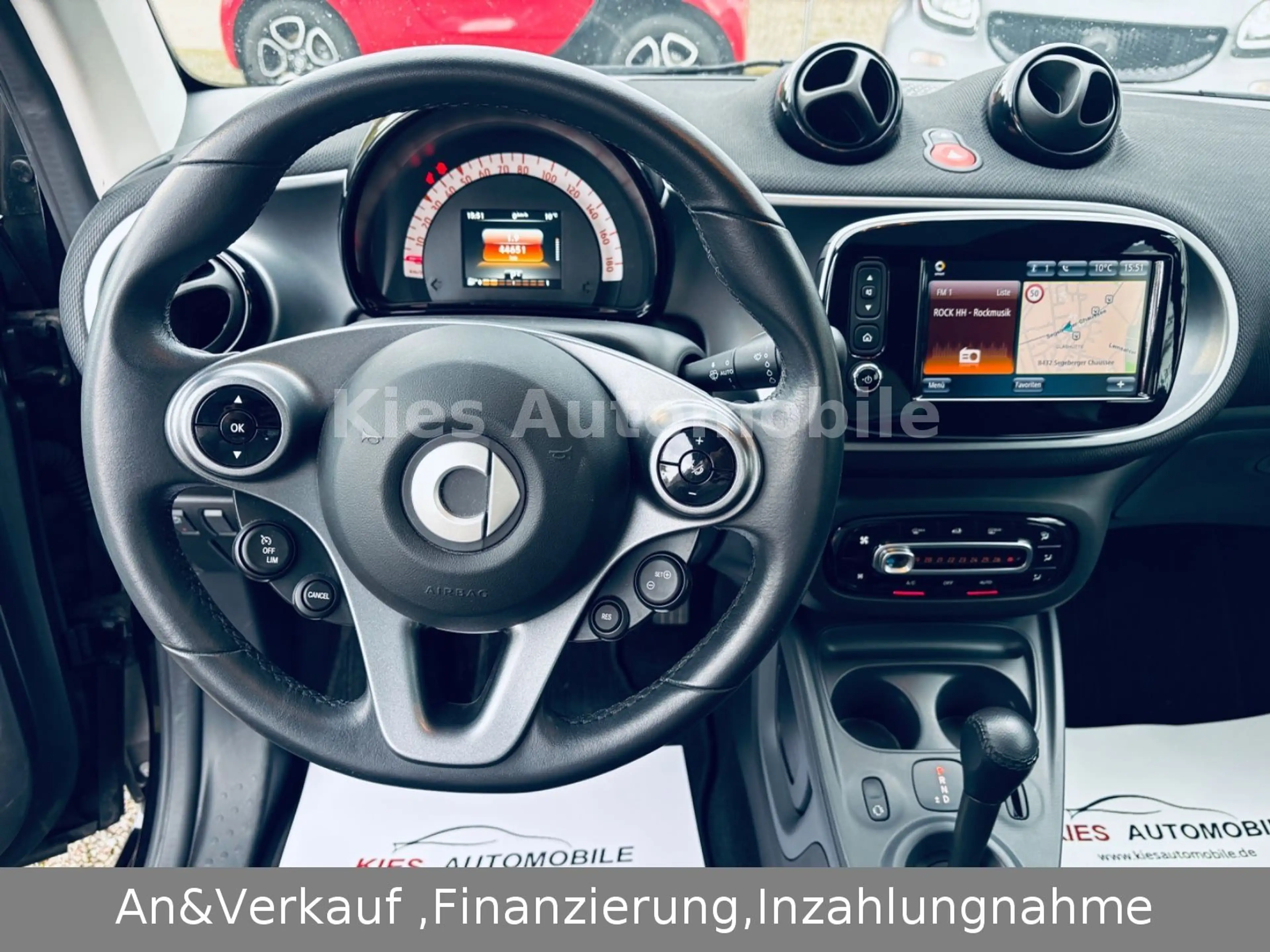 smart forTwo Passion 90Ps AUTOM/NAVI/KAM/PANO/SITZH — photo 11