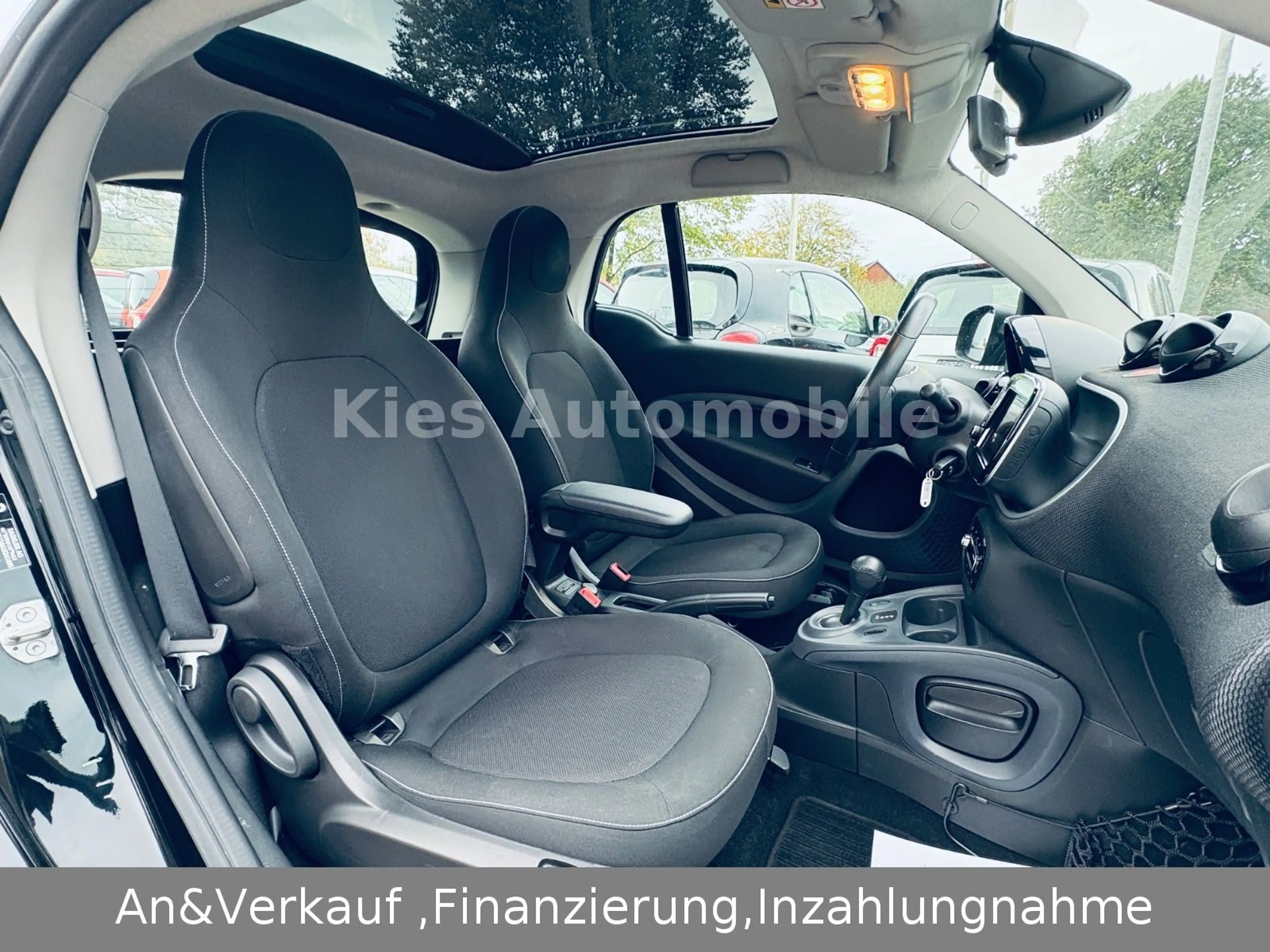 smart forTwo Passion 90Ps AUTOM/NAVI/KAM/PANO/SITZH — photo 14