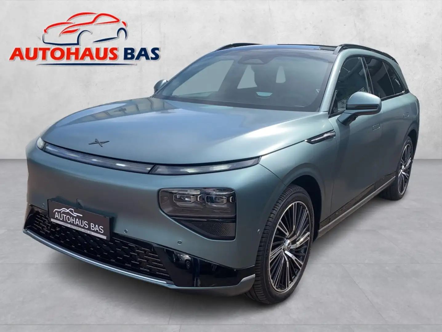 Xpeng G9 405KW* AWD Performance * Premium Paket * AHK Grün - 1