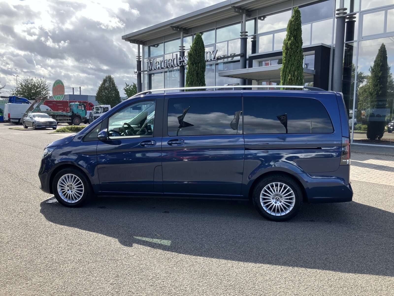 Mercedes-Benz V 250