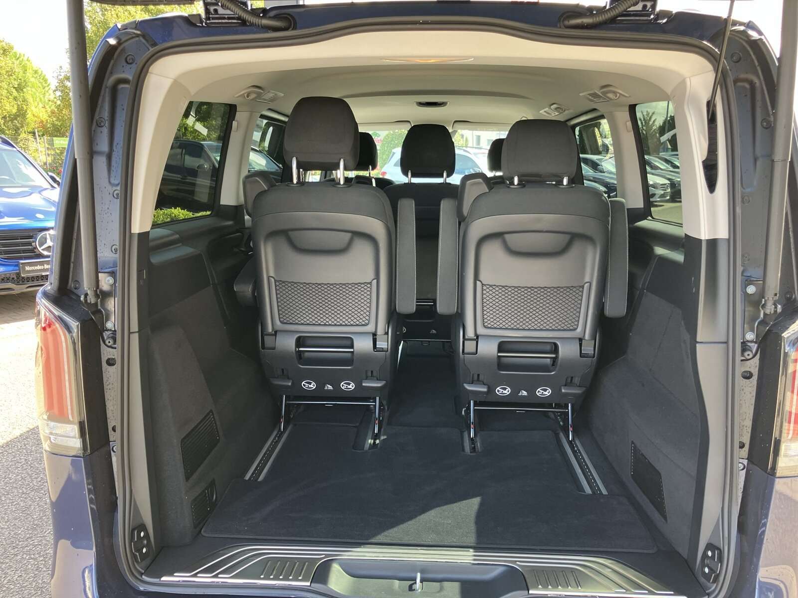 Mercedes-Benz V 250