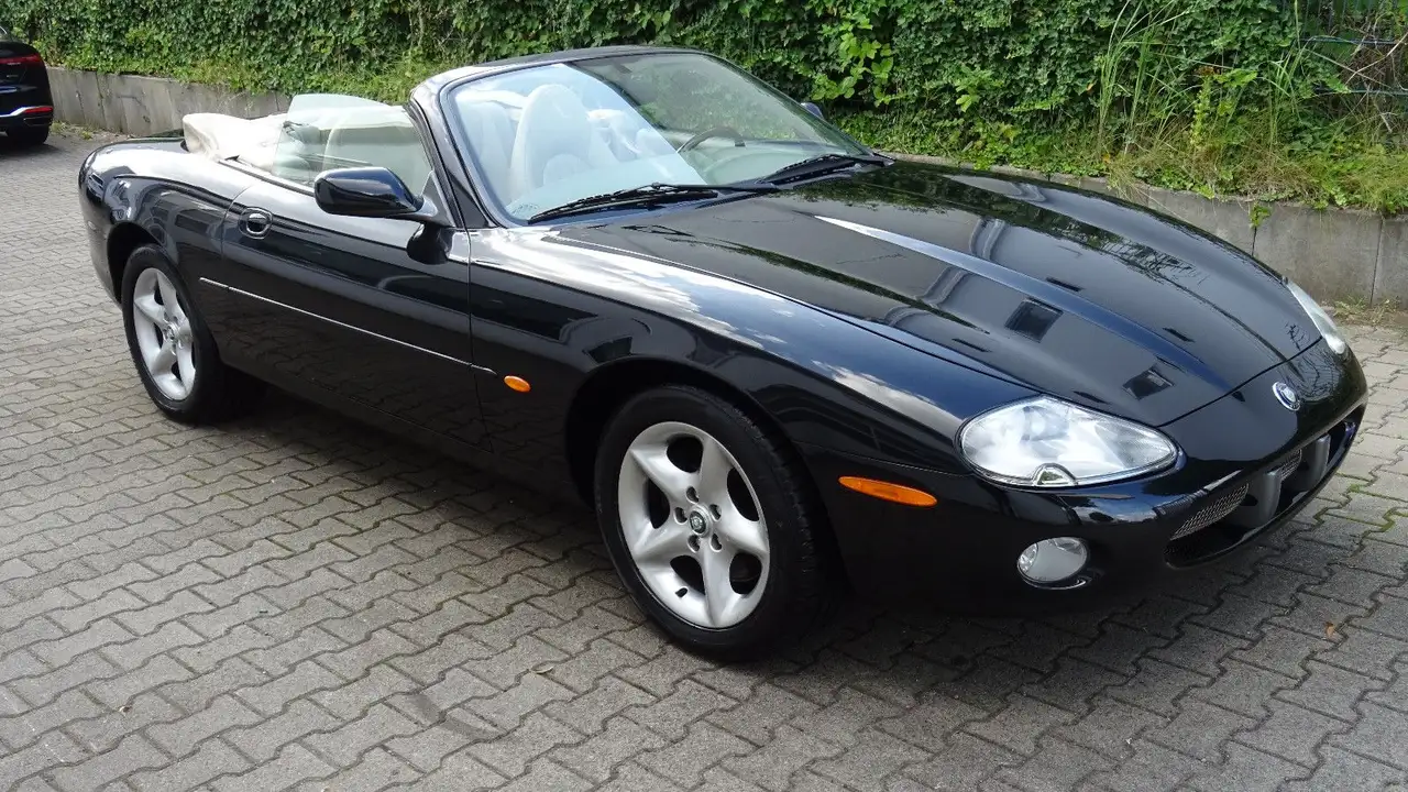 Jaguar XK8 Cabriolet, foto 2