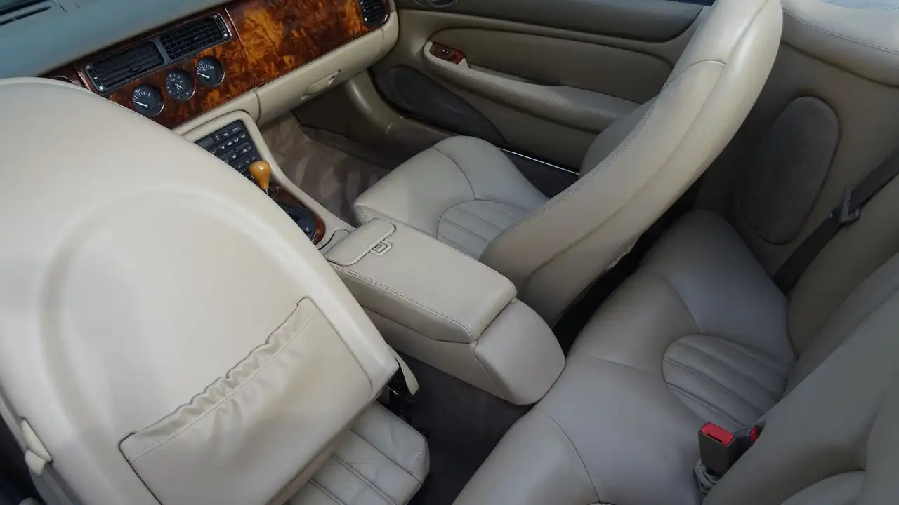 Jaguar XK8 Cabriolet, foto 10