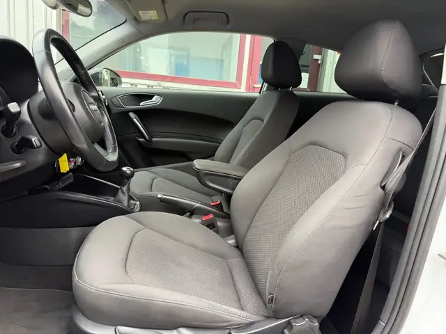 Audi A1 view 8