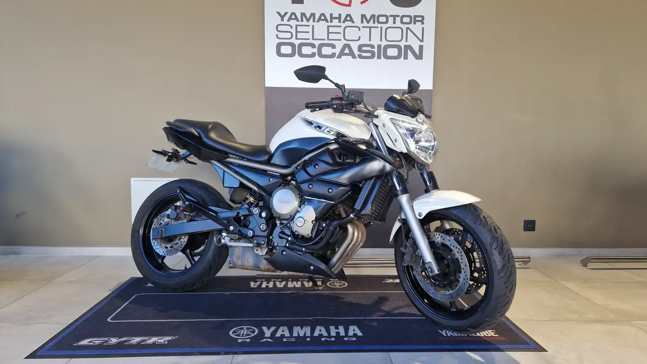 Yamaha XJ 6
