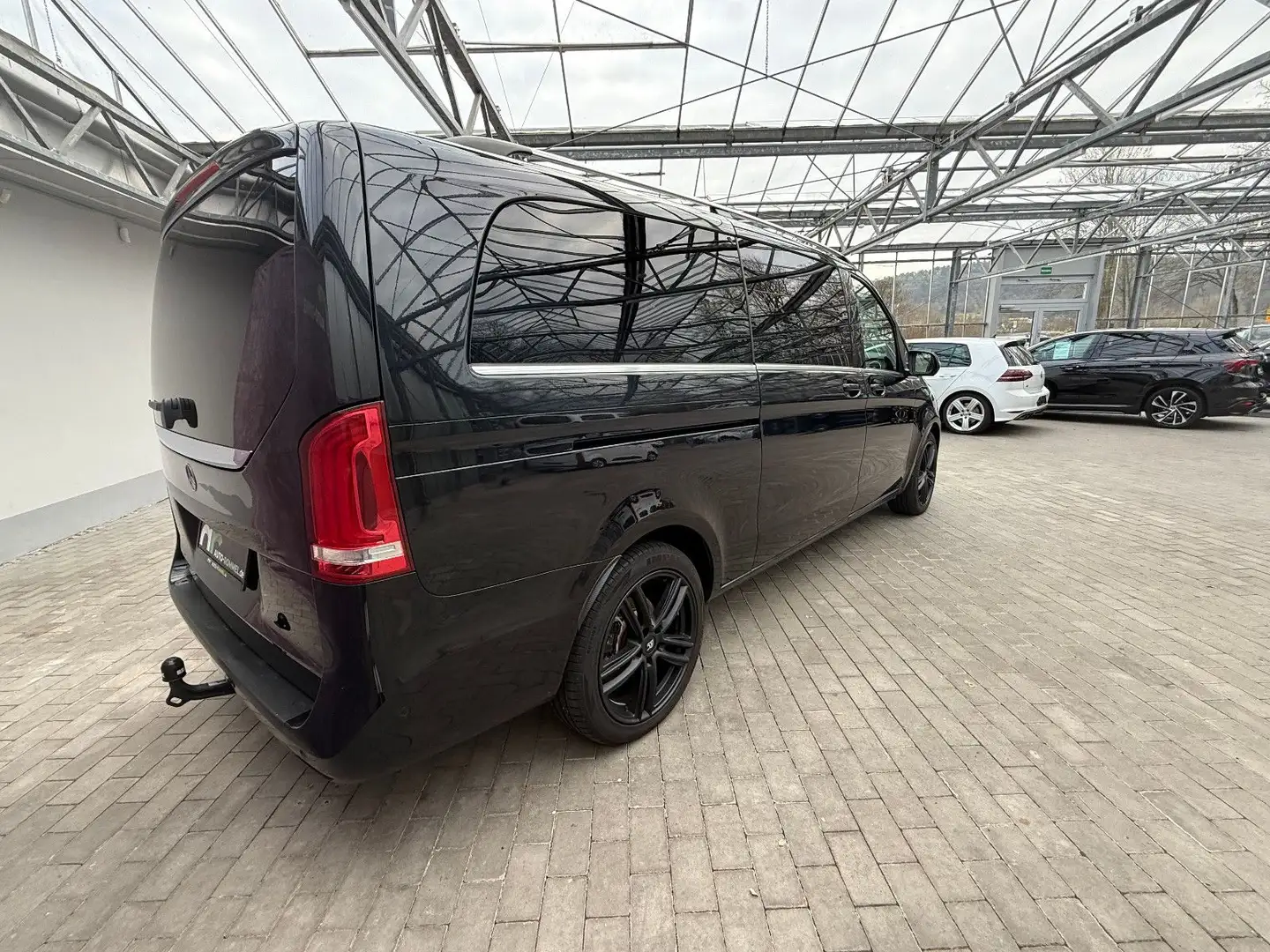 Mercedes-Benz V 220 CDI Avantgarde extralang Nav LED AHK 8-Si Fekete - 2