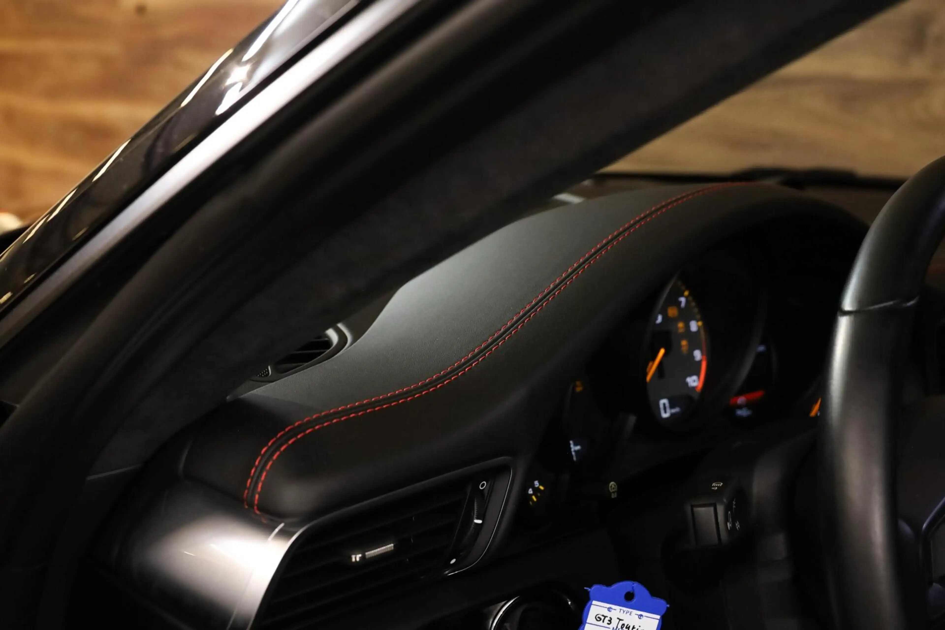 Porsche 991 4.0 GT3 Touring Package — photo 35