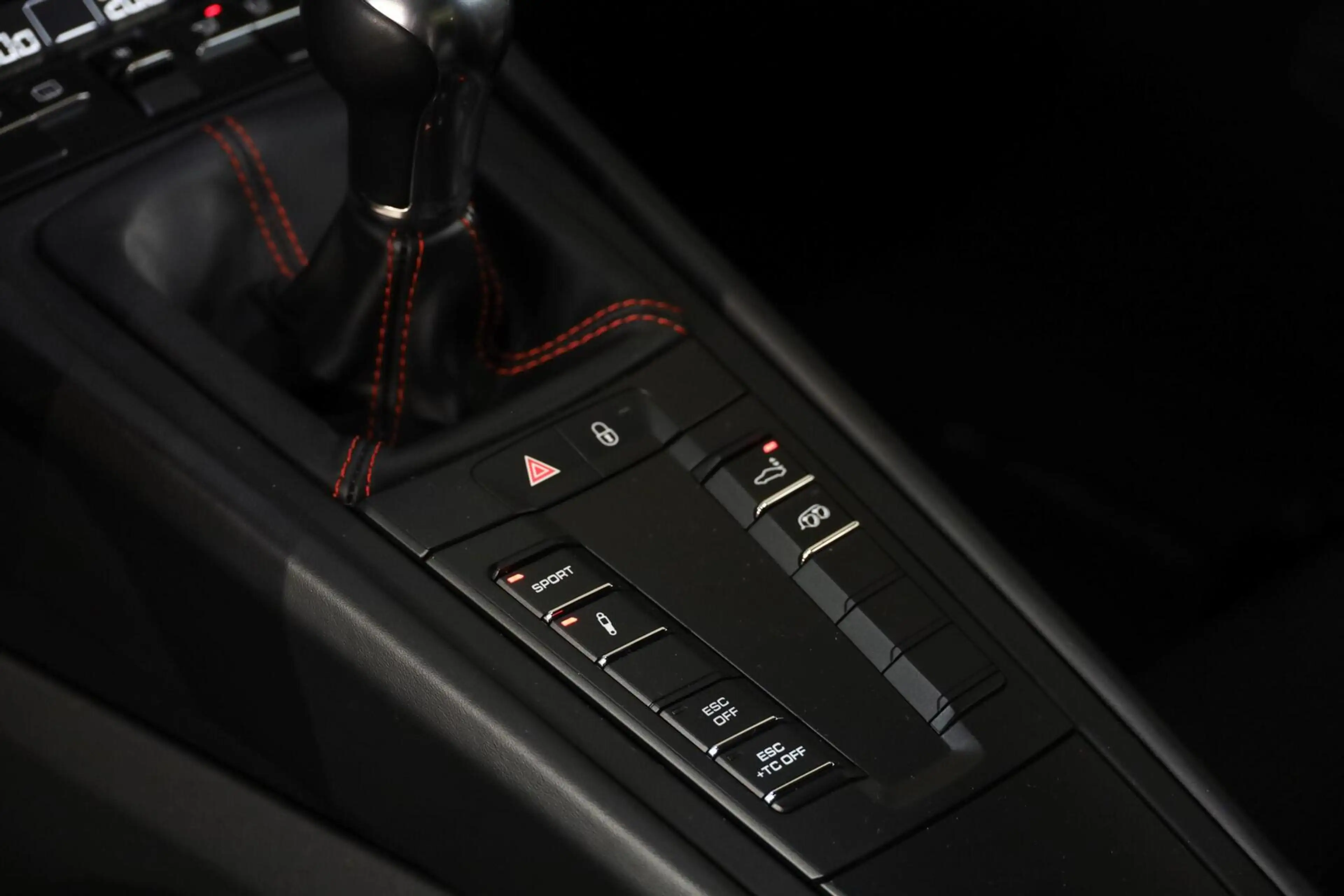 Porsche 991 4.0 GT3 Touring Package — photo 24